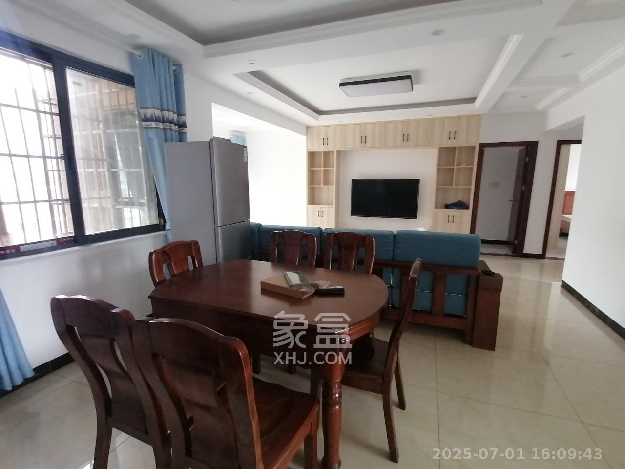 中悦领秀城 3室2厅2卫 2000.0元/月 中悦领秀城 3室2厅2卫 2000.0元/月室内图