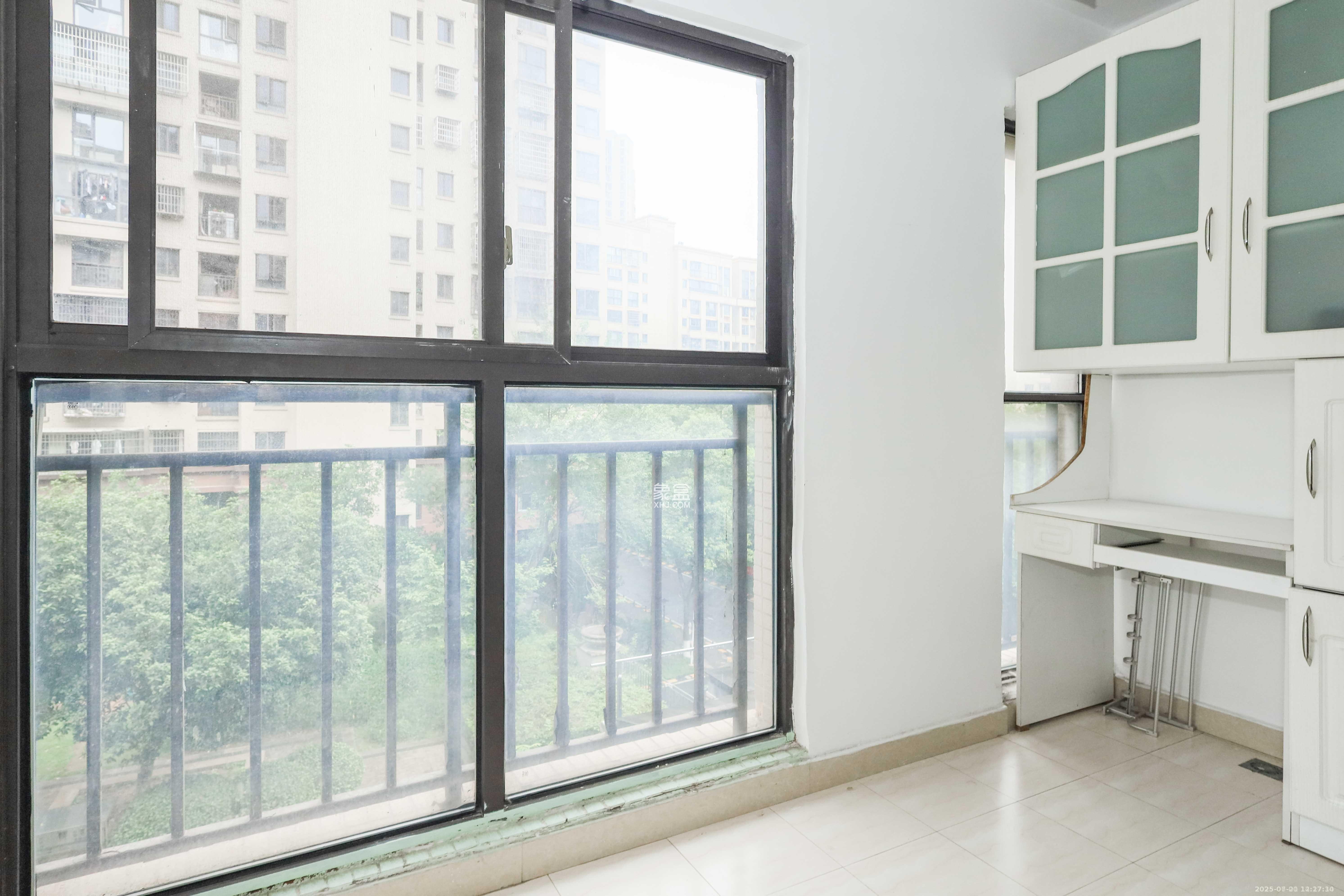 保利麓谷林语E区 3室2厅1卫 2300.0元/月 保利麓谷林语E区 3室2厅1卫 2300.0元/月室内图