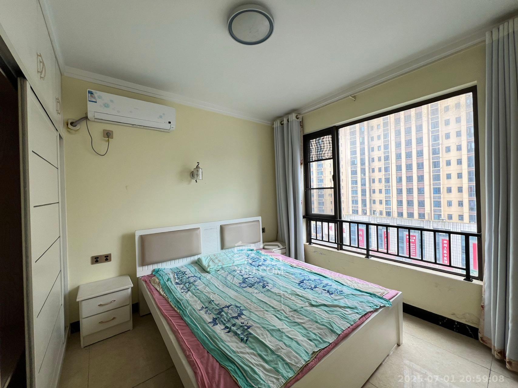 雨花公馆(紫苔名苑) 3室2厅1卫 2900.0元/月 雨花公馆(紫苔名苑) 3室2厅1卫 2900.0元/月室内图