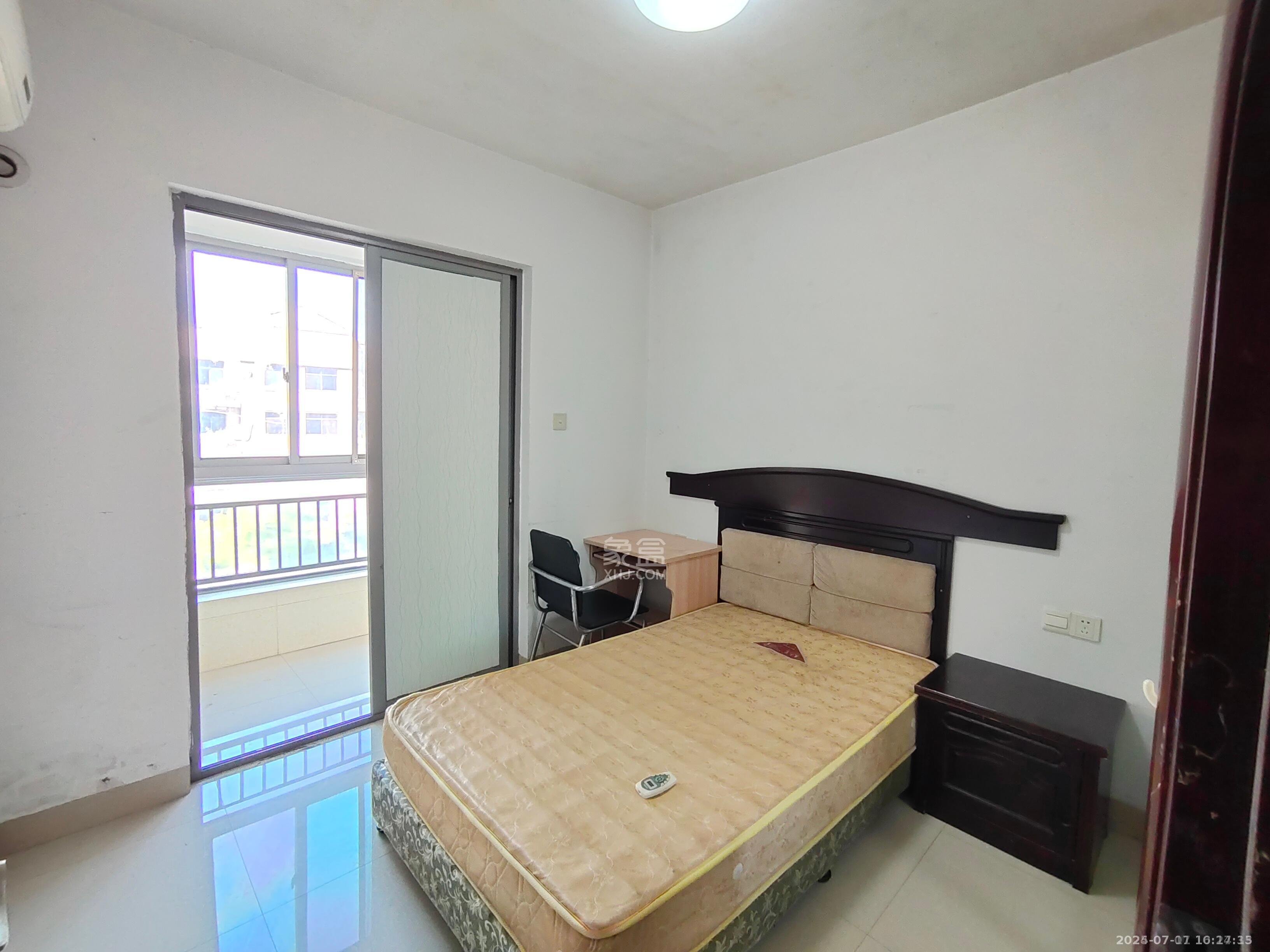 文化园三期 2室2厅1卫 1200.0元/月 文化园三期 2室2厅1卫 1200.0元/月室内图