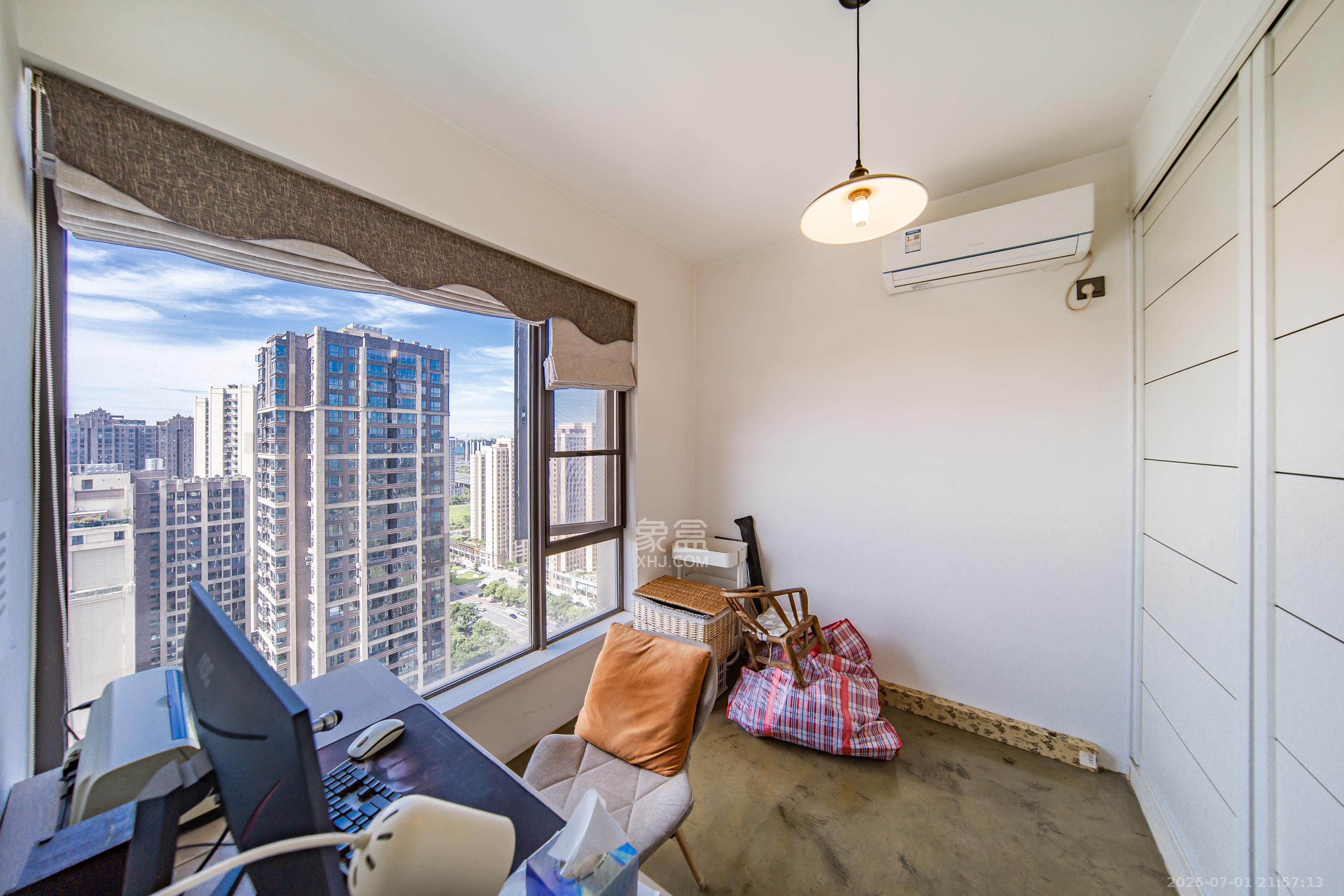 合能洋湖公馆 2室2厅1卫 39.8万 合能洋湖公馆 2室2厅1卫 39.8万卧室