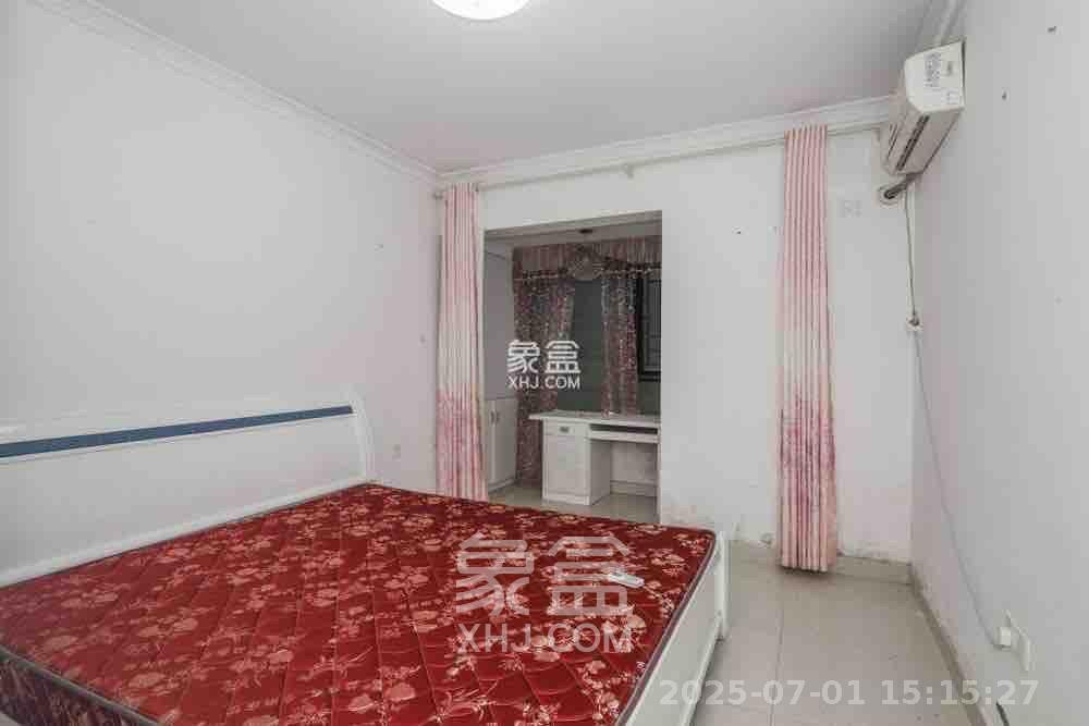 保利麓谷林语D区  2室1厅1卫   2200.00元/月室内图