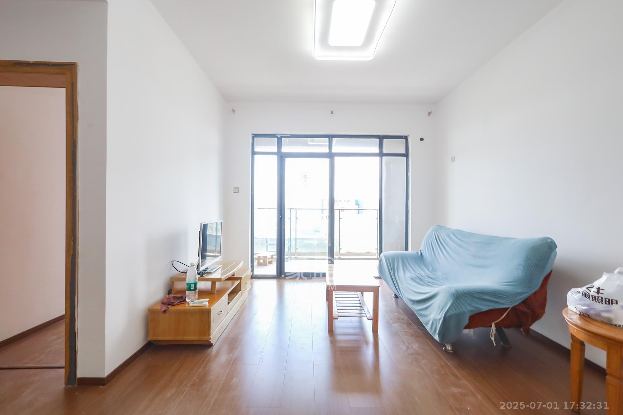 华韵城市海岸(城市水岸苑)  2室2厅1卫    85.0万 华韵城市海岸(城市水岸苑)  2室2厅1卫    85.0万