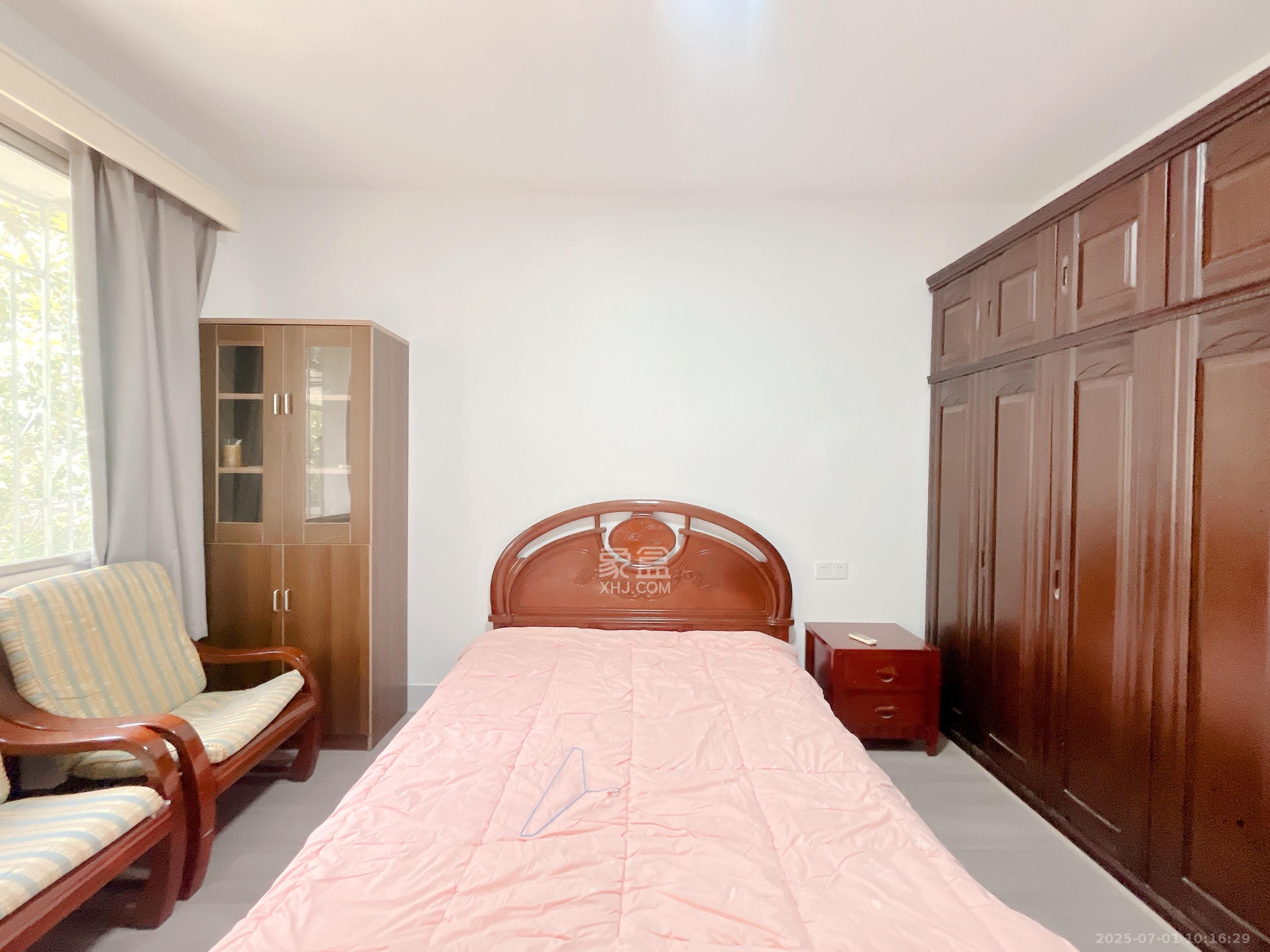 便河边人大宿舍（长沙市人大常委会家属区）  3室2厅1卫   3300.00元/月室内图