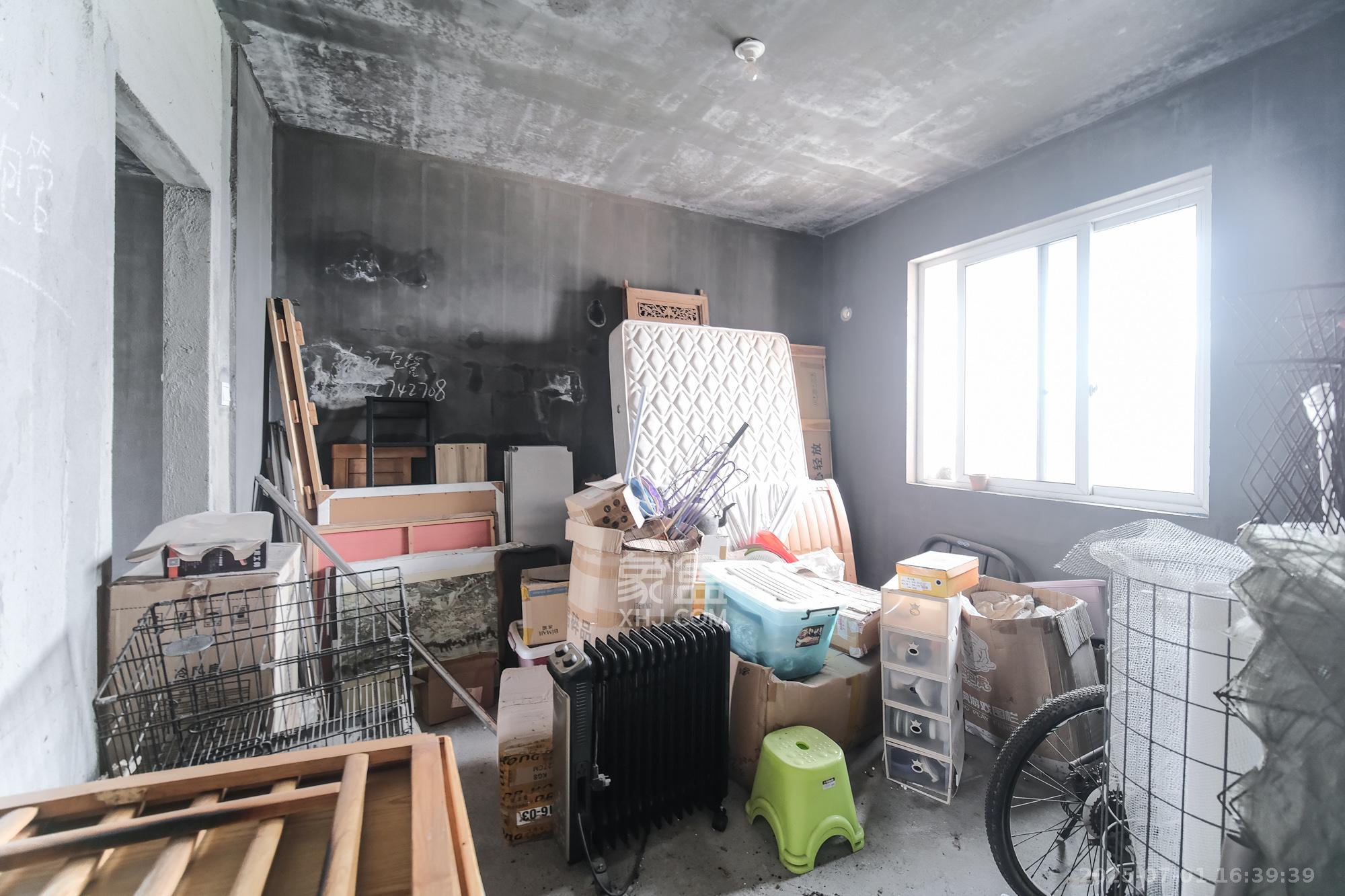 和悦城(蟠龙景苑)  3室2厅2卫    59.2万 和悦城(蟠龙景苑)  3室2厅2卫    59.2万卧室