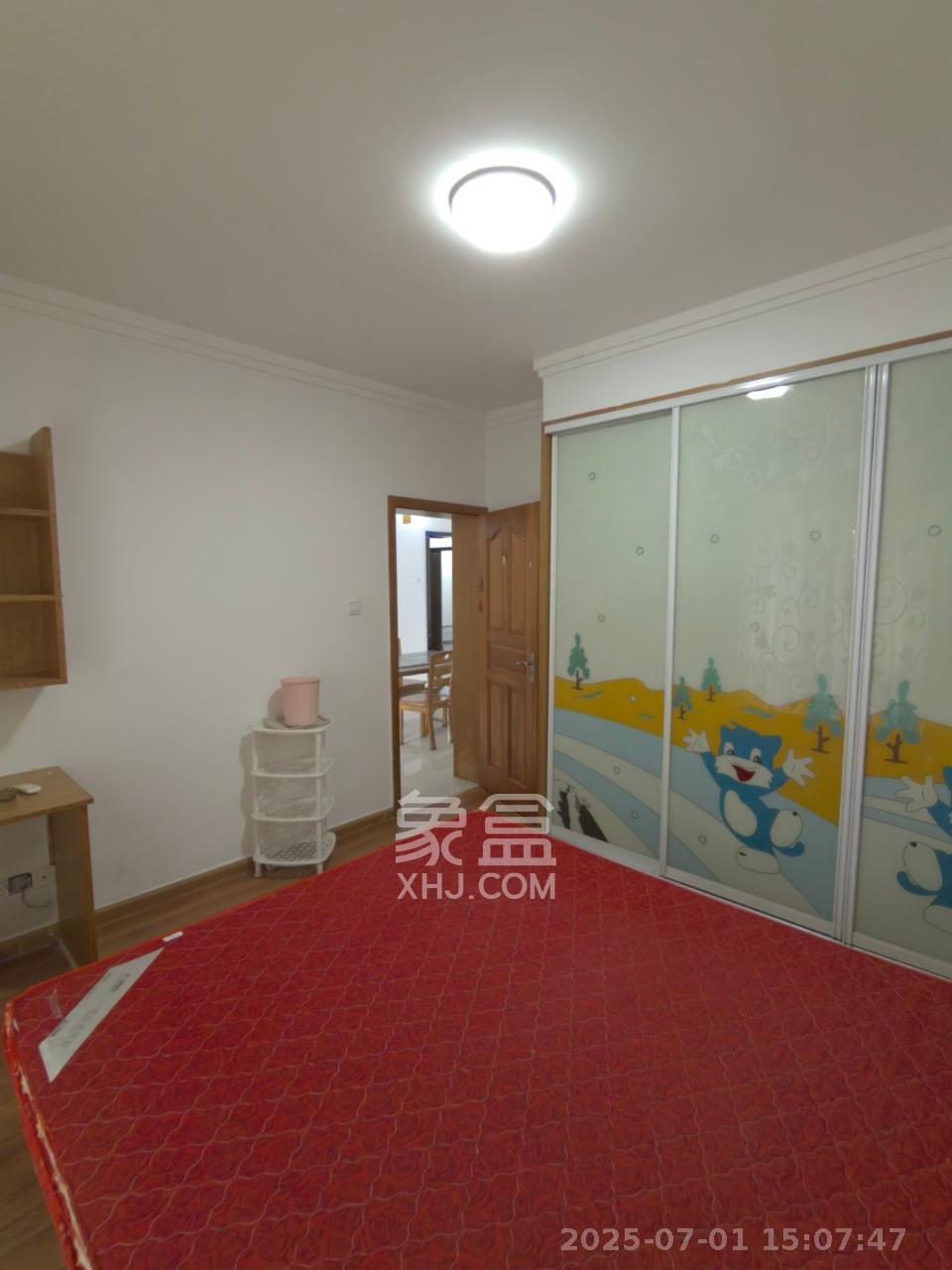 中新森林海  3室2厅2卫   1700.00元/月室内图