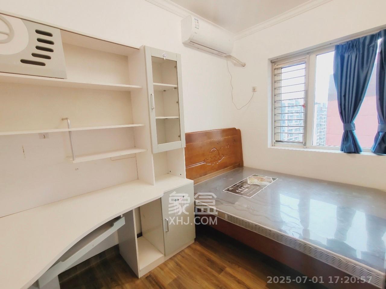 珠江花城一期桂苑  2室2厅1卫   2200.00元/月室内图