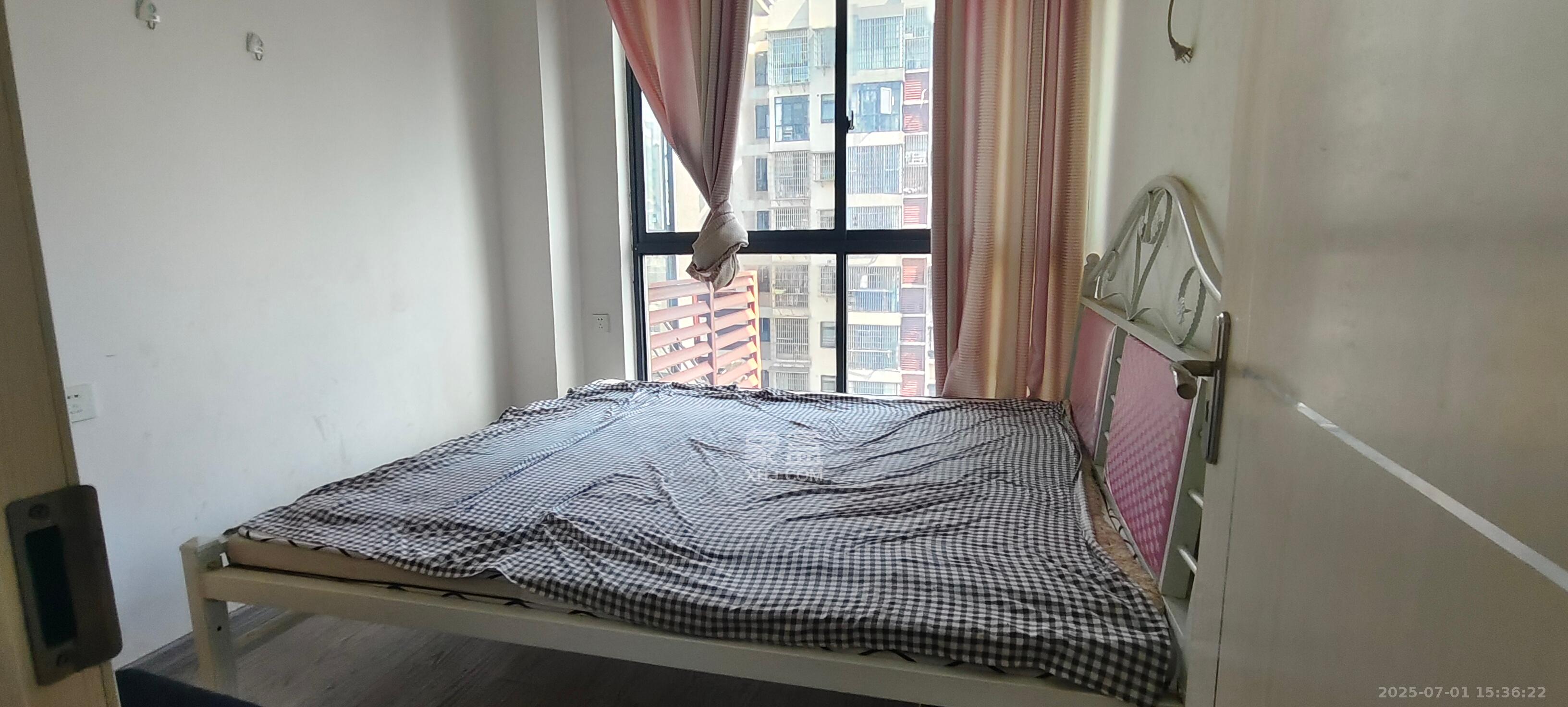 华银天际 3室2厅1卫 1800.0元/月 华银天际 3室2厅1卫 1800.0元/月室内图