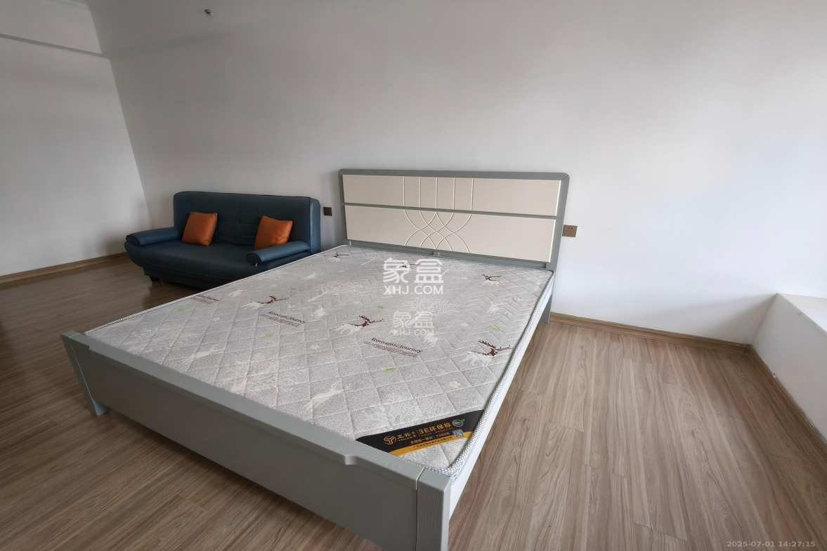 碧桂园星城首府 1室1厅1卫 1350.0元/月 碧桂园星城首府 1室1厅1卫 1350.0元/月室内图