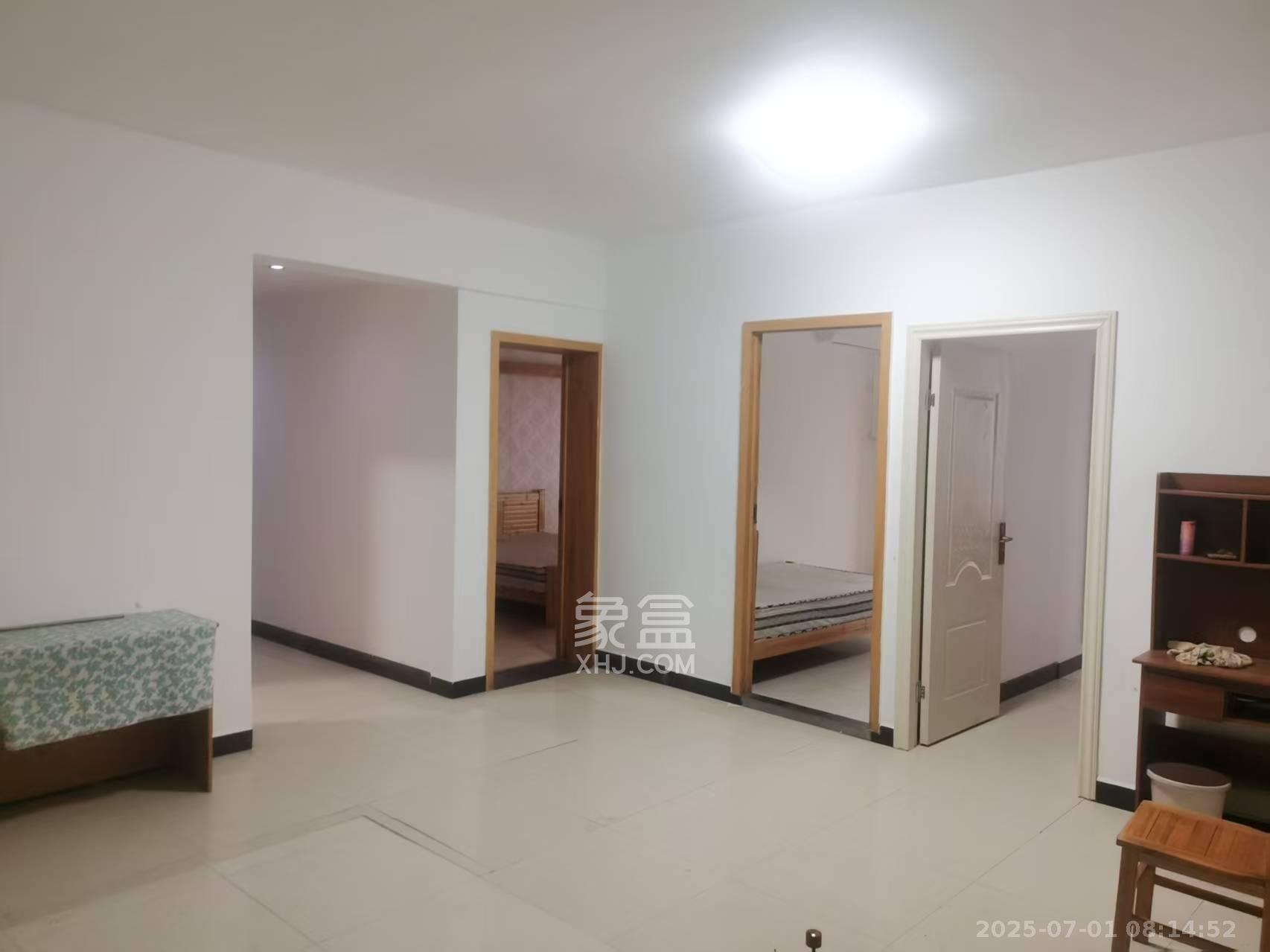 开源鑫苑 6室3厅3卫 2600.0元/月 开源鑫苑 6室3厅3卫 2600.0元/月室内图