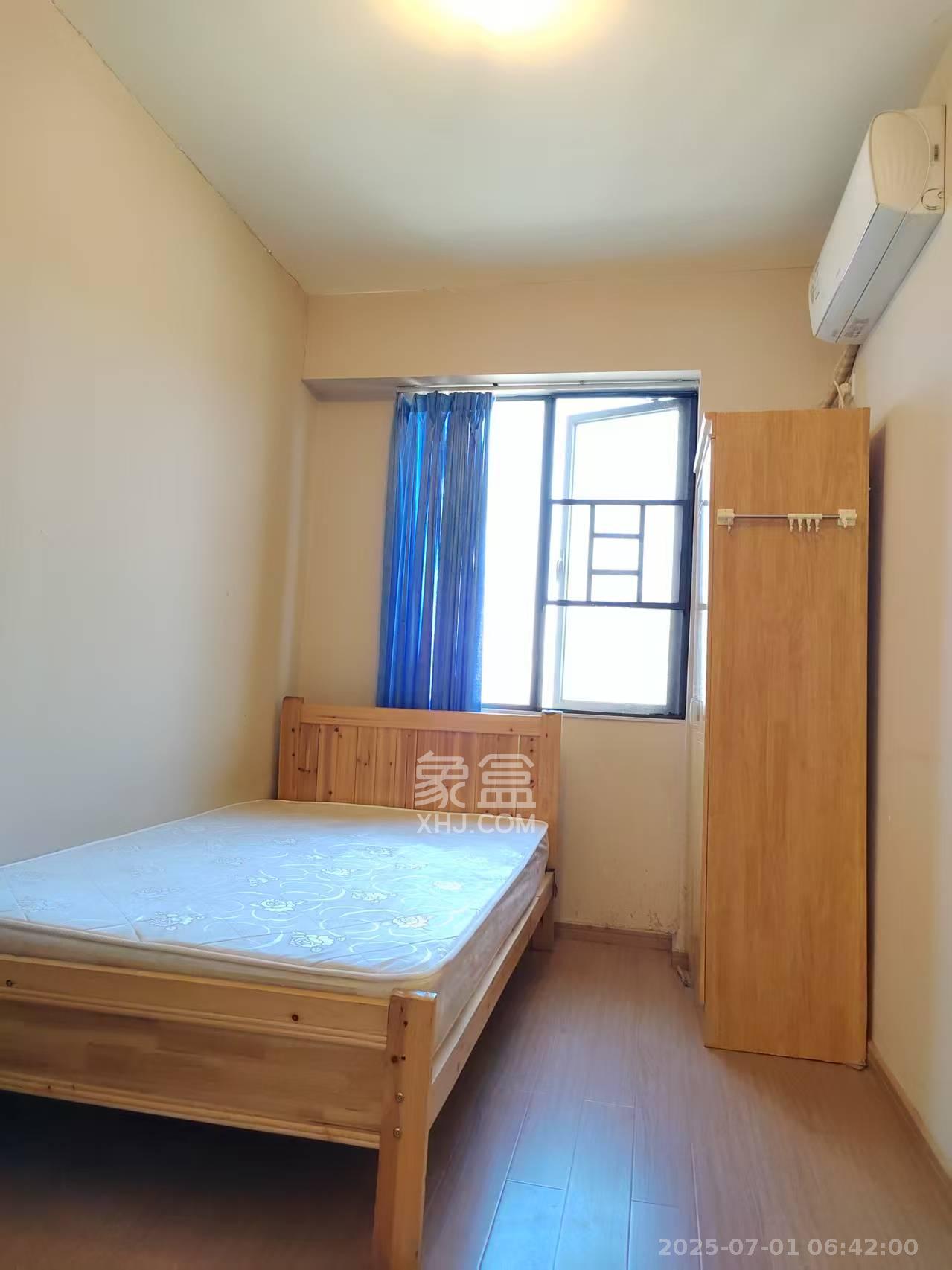 麓谷小镇 4室2厅2卫 3200.0元/月 麓谷小镇 4室2厅2卫 3200.0元/月室内图