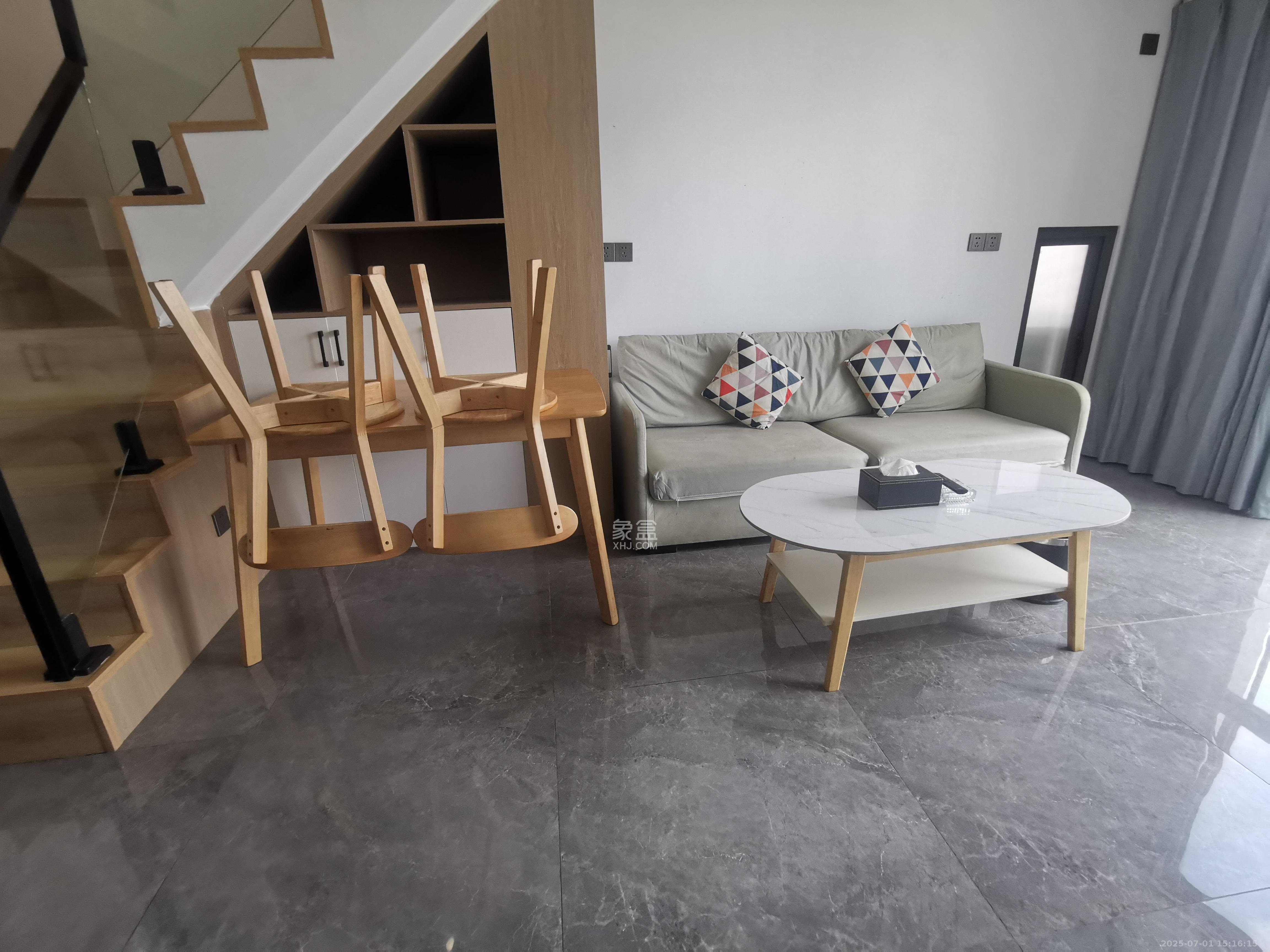 绿地长沙城际空间站(绿地新里佳苑) 1室0厅0卫 2100.0元/月 绿地长沙城际空间站(绿地新里佳苑) 1室0厅0卫 2100.0元/月室内图