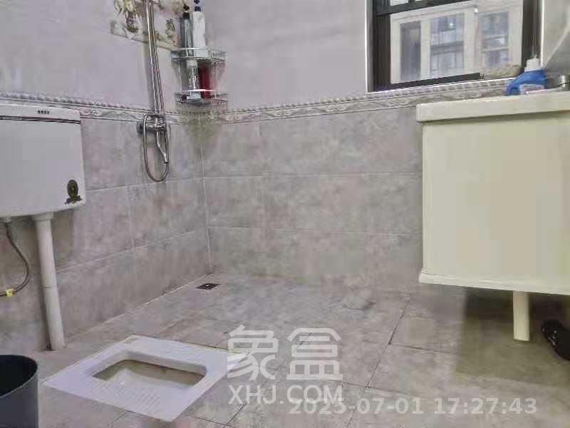 中交中央公园D4区  4室2厅2卫   3500.00元/月室内图