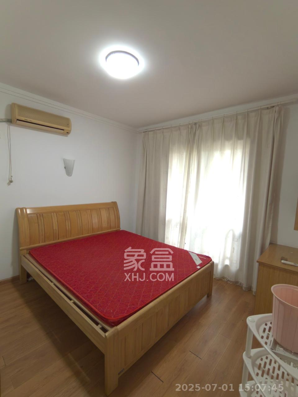 中新森林海  3室2厅2卫   1700.00元/月室内图