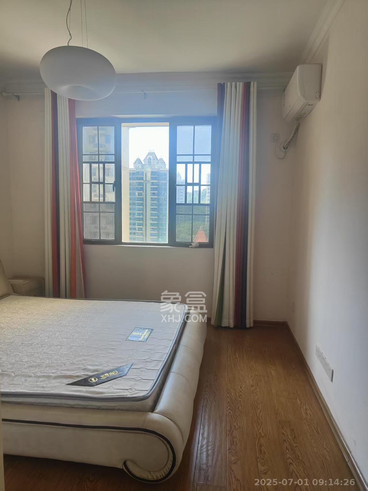 宏聚地中海 3室2厅2卫 2200.0元/月 宏聚地中海 3室2厅2卫 2200.0元/月室内图