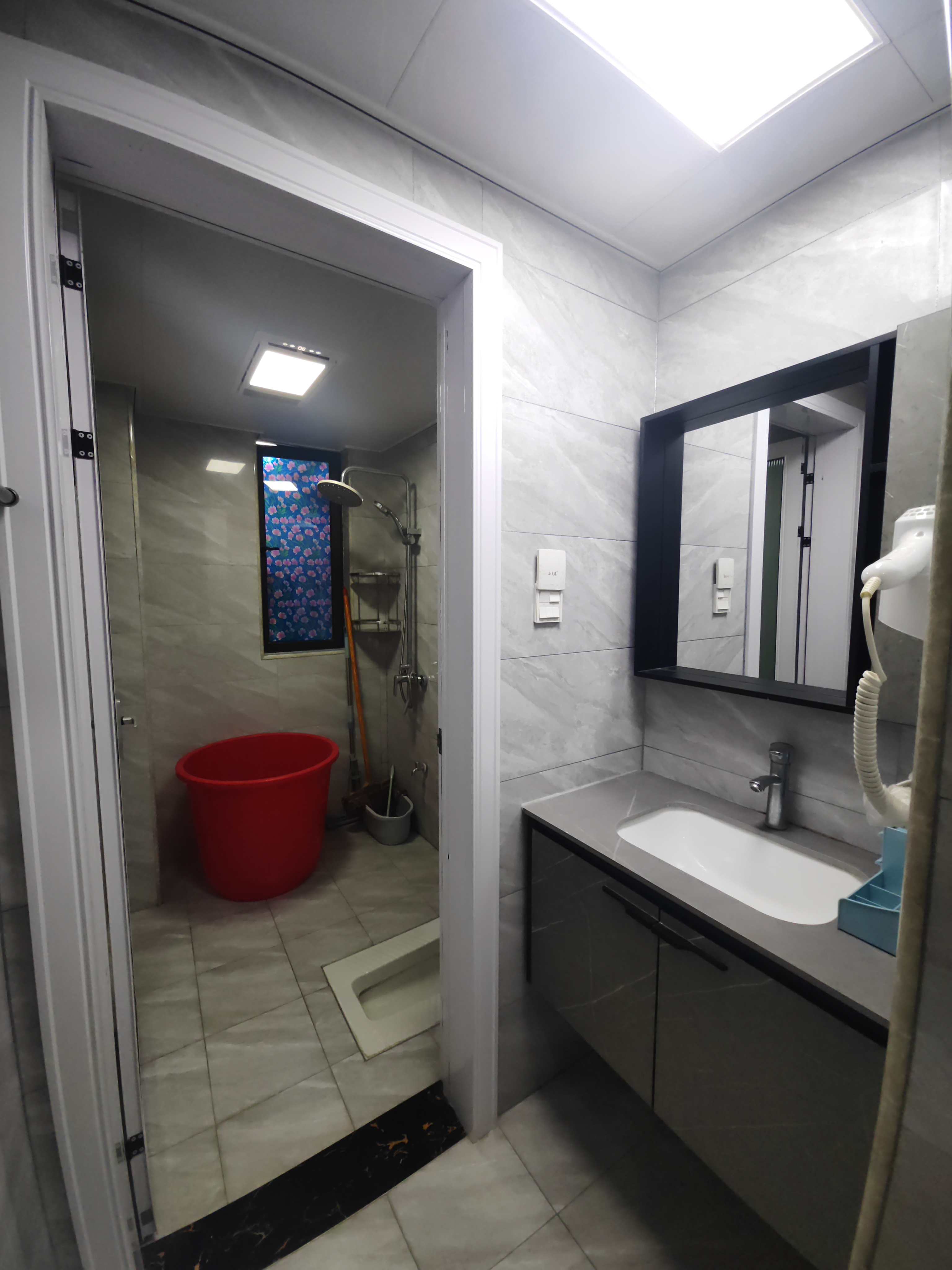 美的梧桐庄园 3室2厅2卫 2580.0元/月 美的梧桐庄园 3室2厅2卫 2580.0元/月室内图