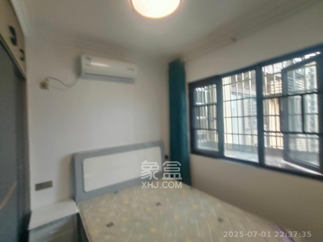 和润园三期  3室2厅1卫   2400.00元/月室内图
