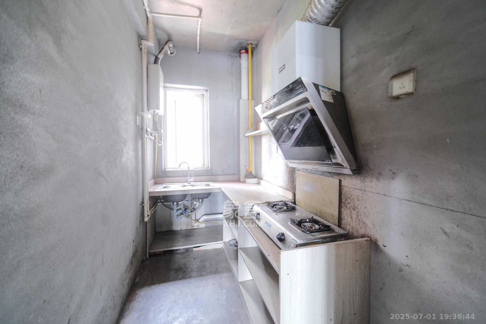 荣盛花语城 3室2厅1卫 67.0万 荣盛花语城 3室2厅1卫 67.0万厨房