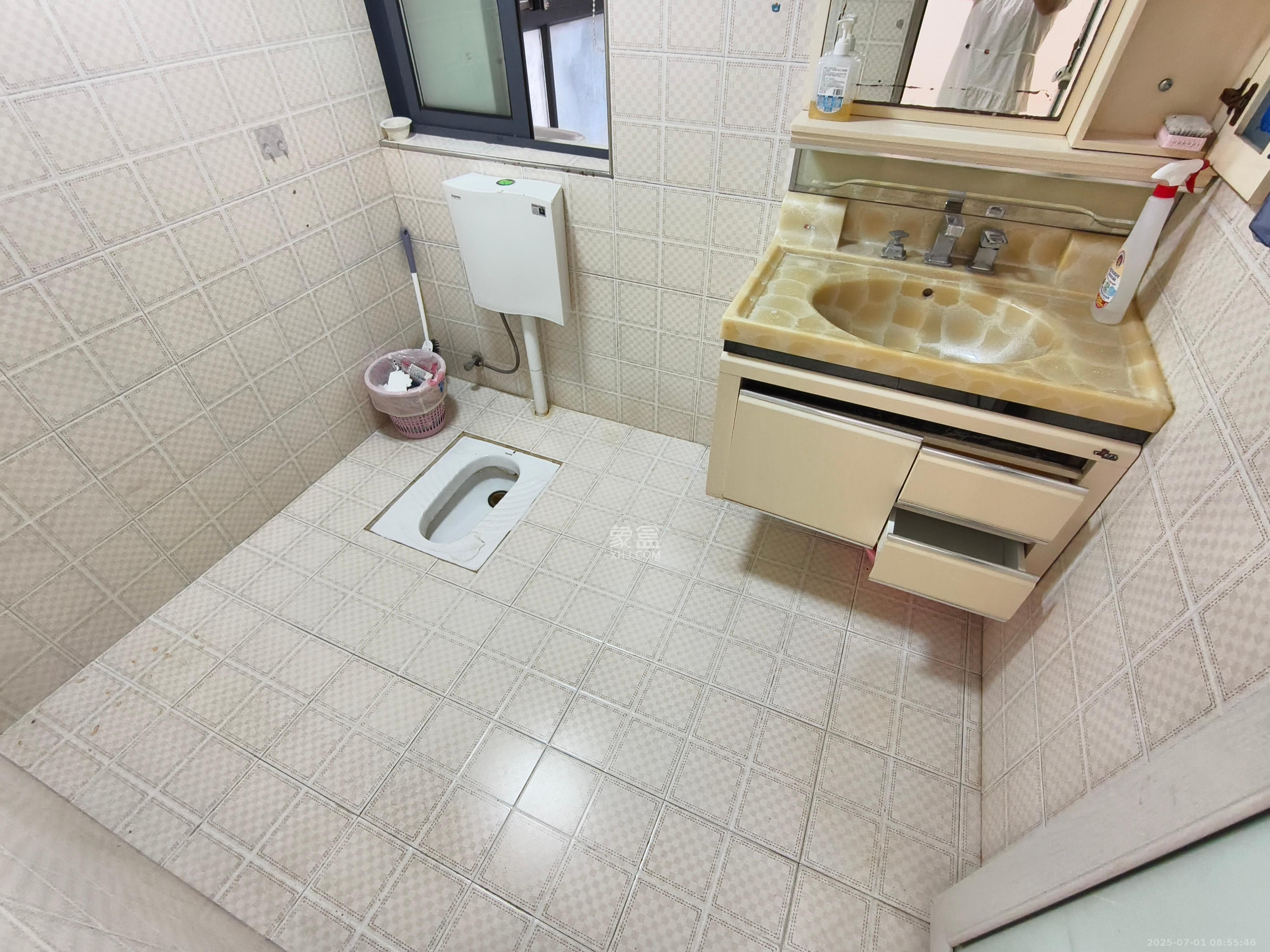 勤诚达新界  3室2厅1卫    1900.0元/月室内图