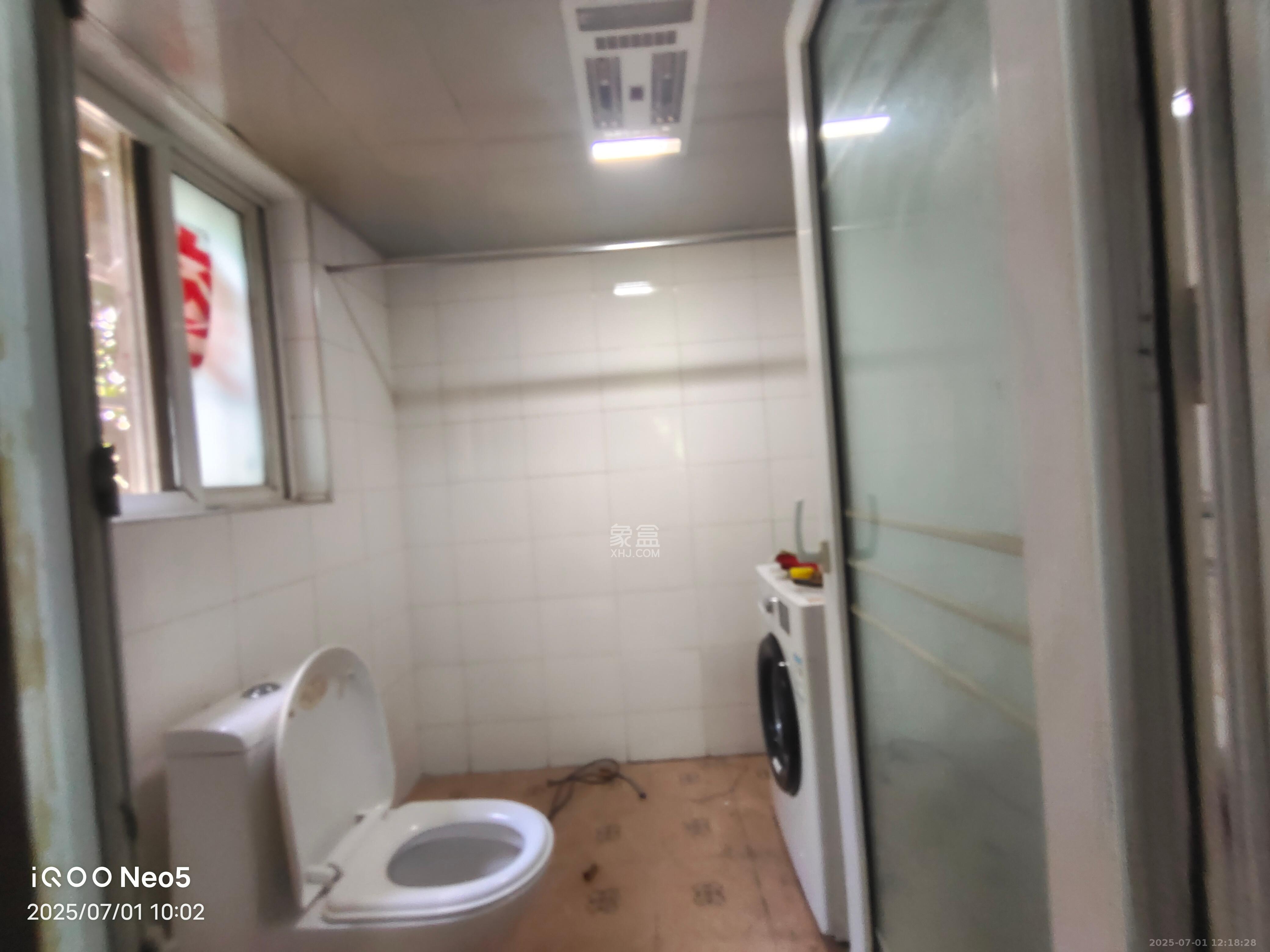 鄱阳小区  2室2厅1卫    1500.0元/月 鄱阳小区  2室2厅1卫    1500.0元/月室内图