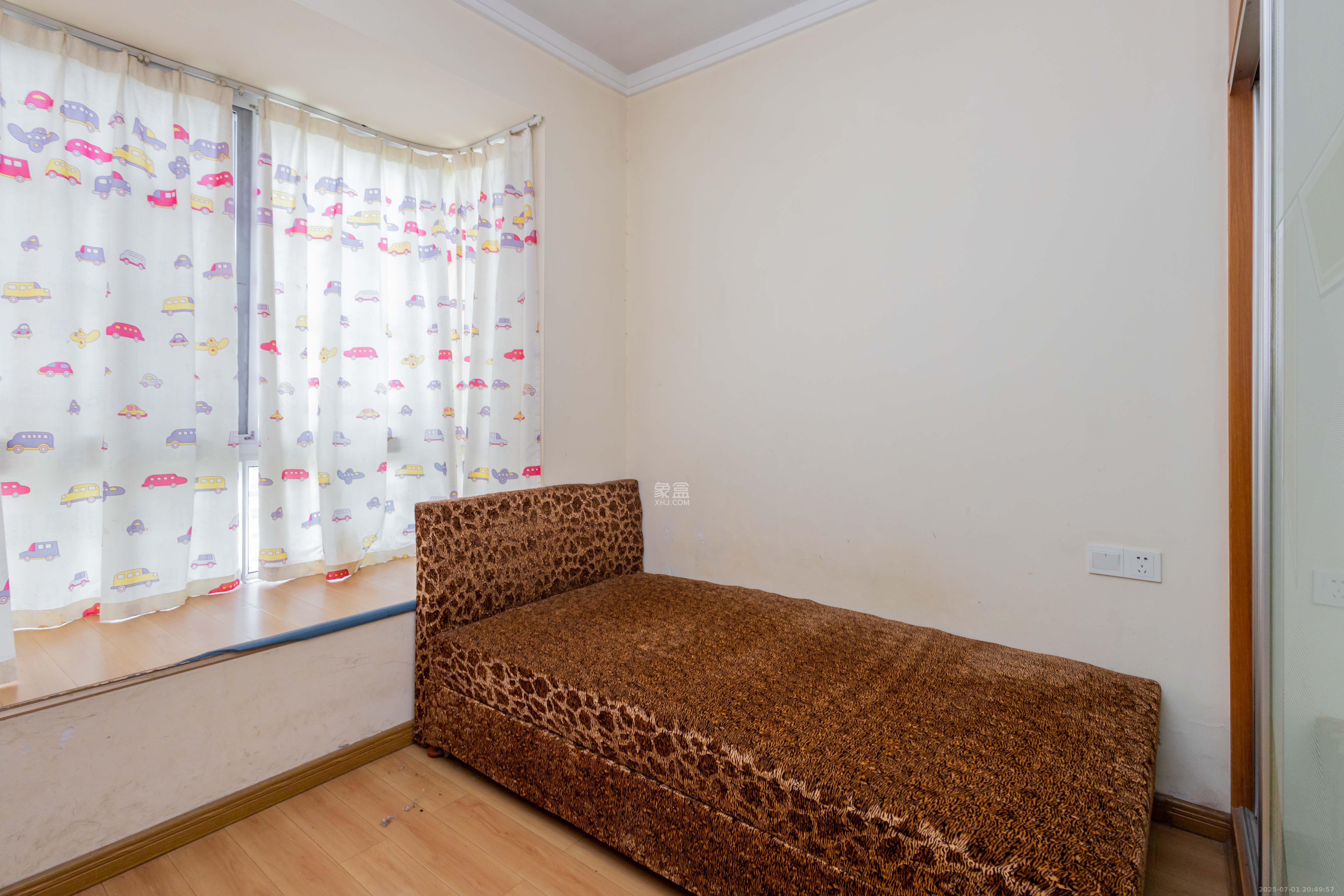 东业苹果社区 2室2厅1卫 42.0万 东业苹果社区 2室2厅1卫 42.0万卧室