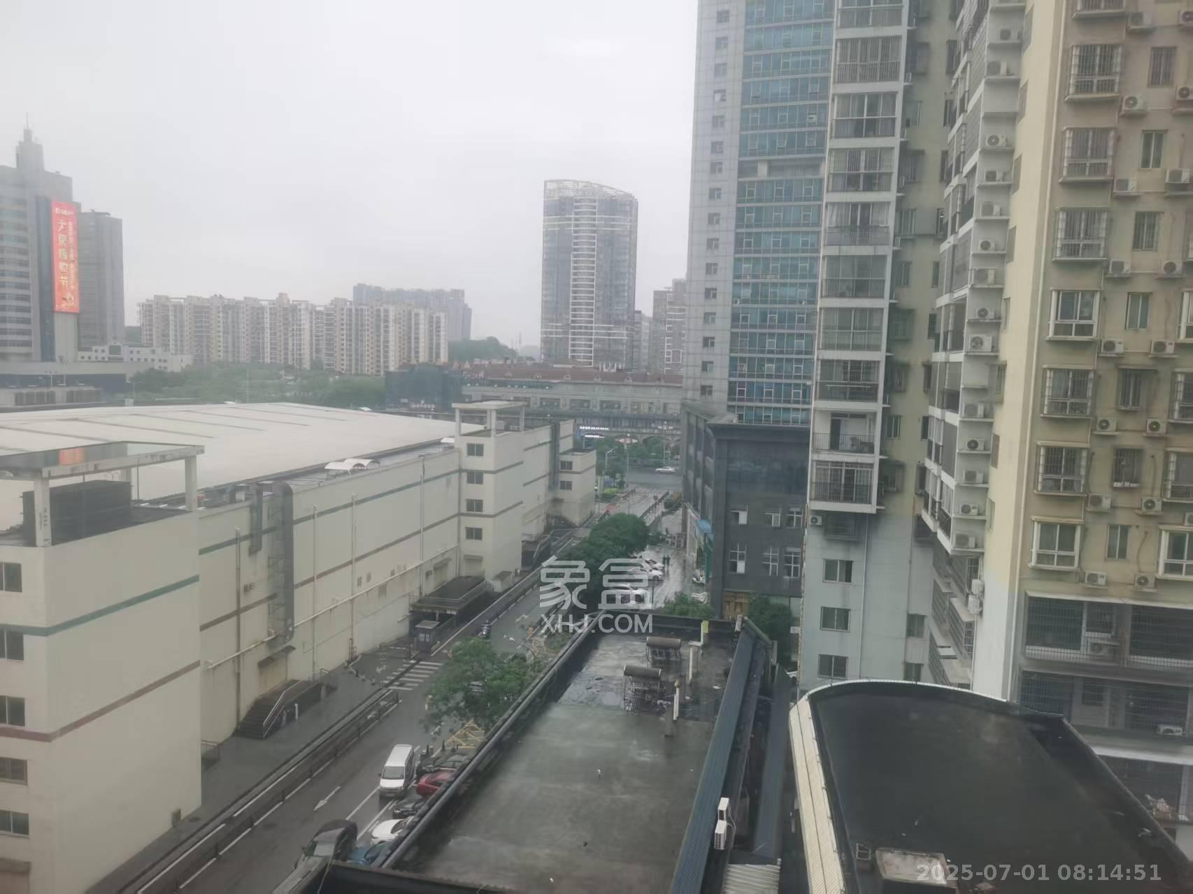 开源鑫苑 6室3厅3卫 2600.0元/月 开源鑫苑 6室3厅3卫 2600.0元/月室内图