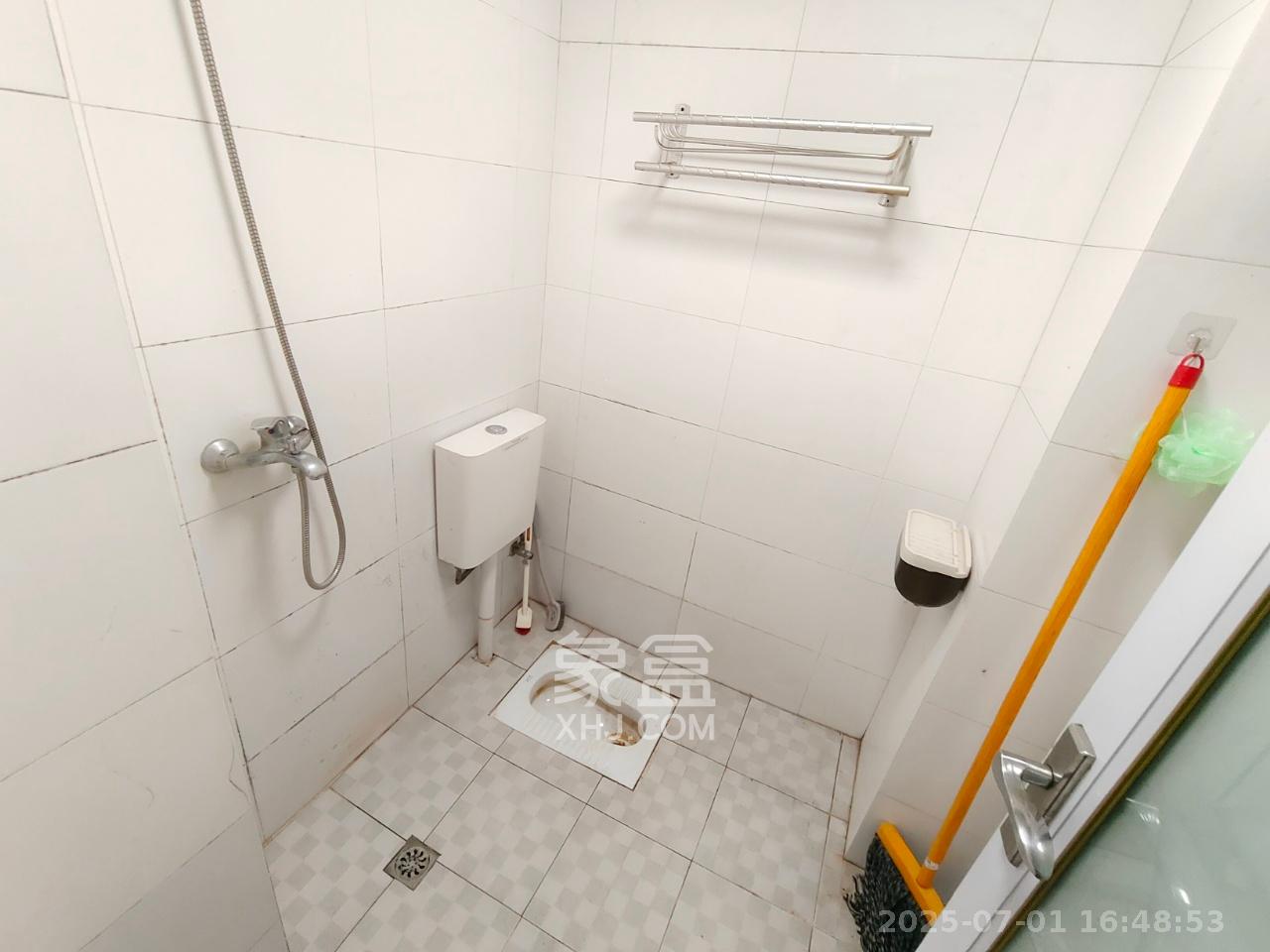 长大彩虹都  2室2厅1卫   1800.00元/月室内图