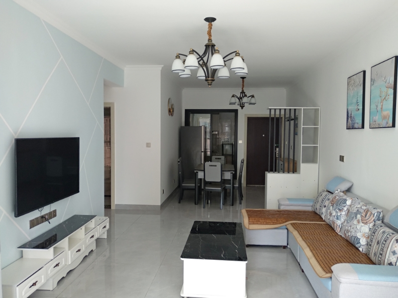 天嘉翰廷 3室2厅2卫 2000.0元/月 天嘉翰廷 3室2厅2卫 2000.0元/月室内图