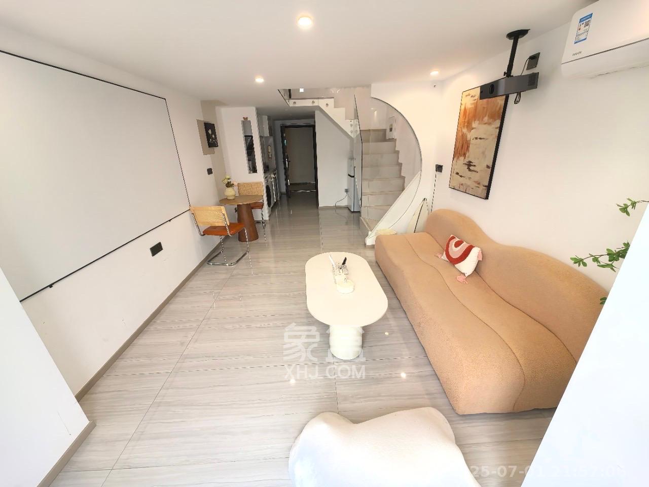 万润时光里  2室1厅1卫    2680.0元/月 万润时光里  2室1厅1卫    2680.0元/月室内图