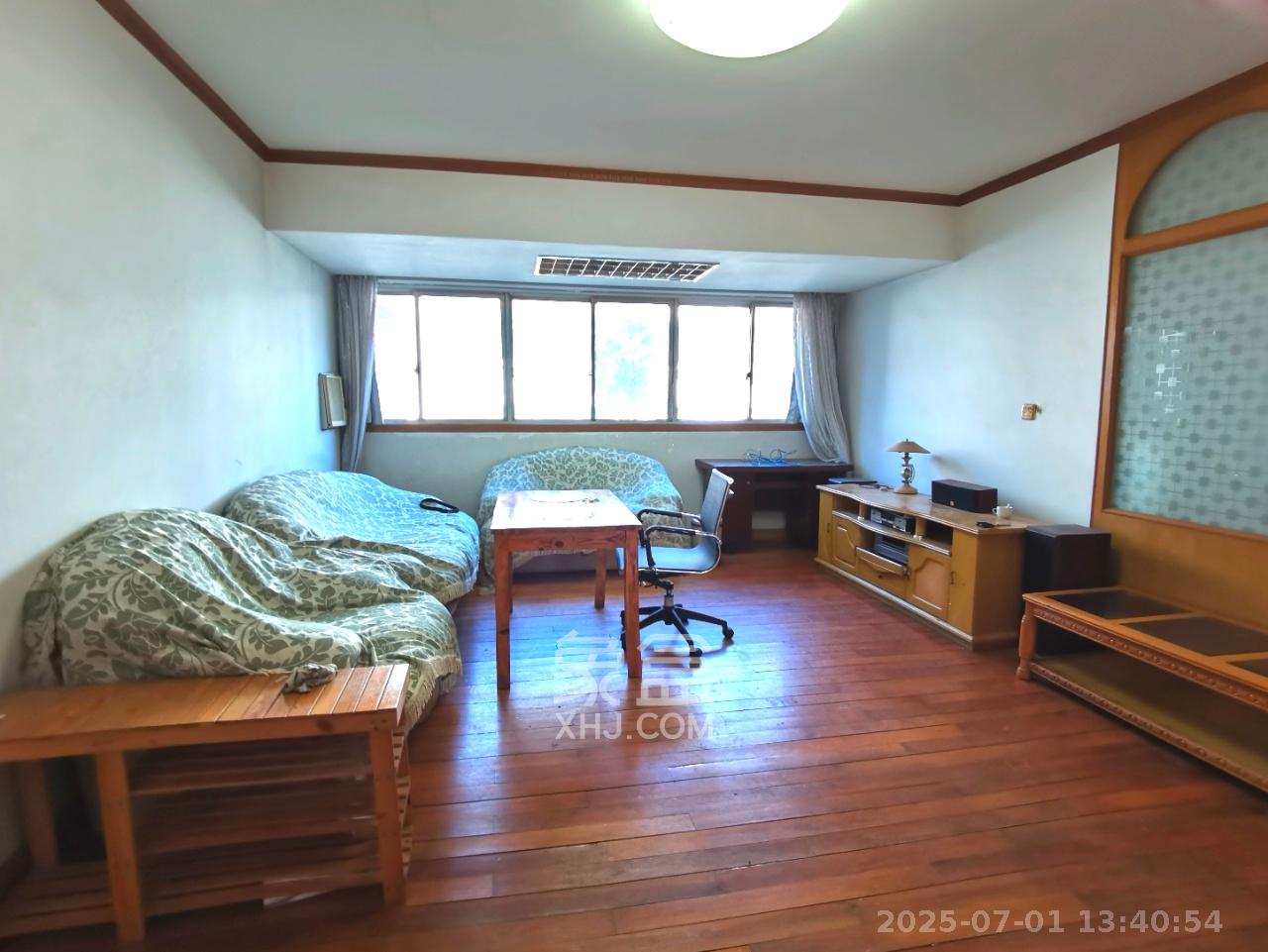 树达学院  3室2厅1卫   1900.00元/月