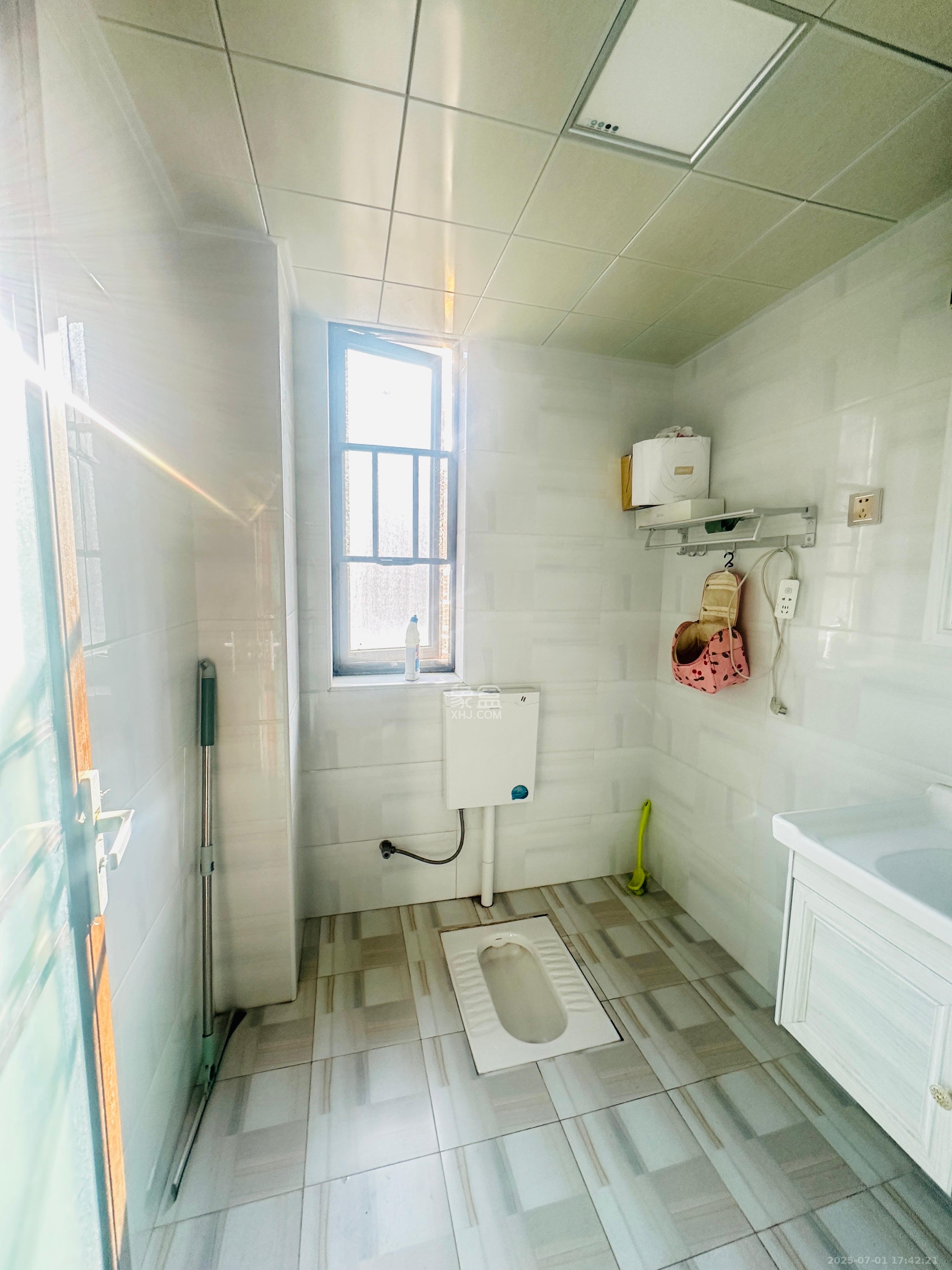 东业上城嘉苑(晟悦国际) 4室2厅2卫 2400.0元/月 东业上城嘉苑(晟悦国际) 4室2厅2卫 2400.0元/月室内图