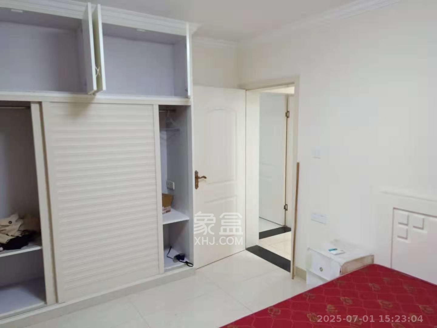 海东青大厦  3室2厅1卫   2800.00元/月室内图