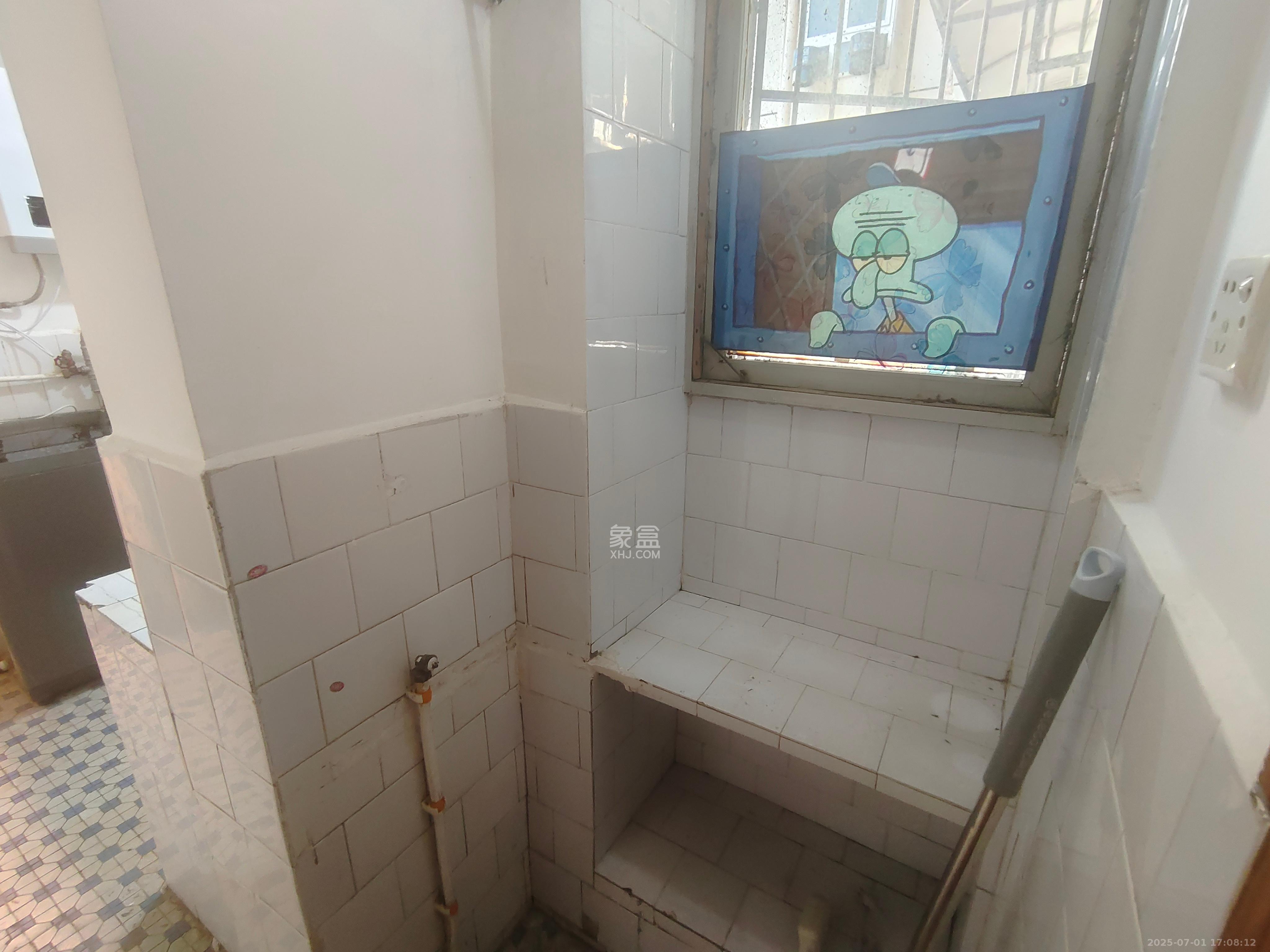 石佳冲小区  3室1厅1卫   1600.00元/月室内图