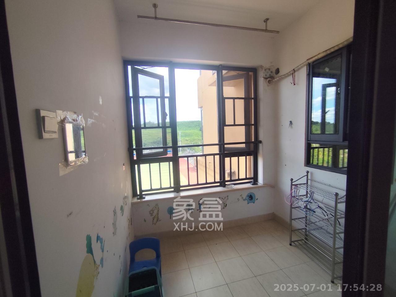 怡海星城 3室2厅1卫 2400.0元/月 怡海星城 3室2厅1卫 2400.0元/月室内图