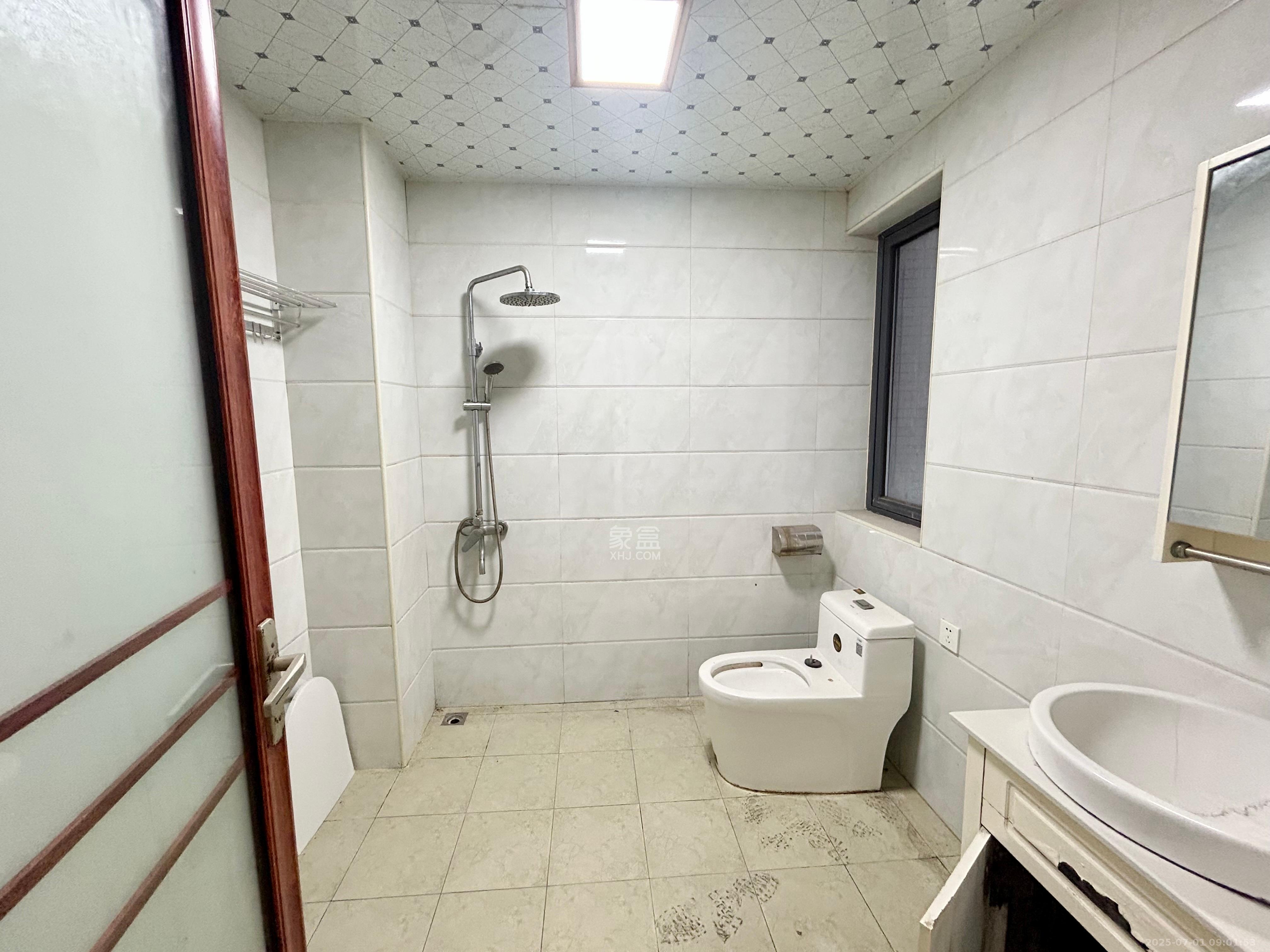 恒基凯旋门三期 4室2厅2卫 3000.0元/月 恒基凯旋门三期 4室2厅2卫 3000.0元/月室内图