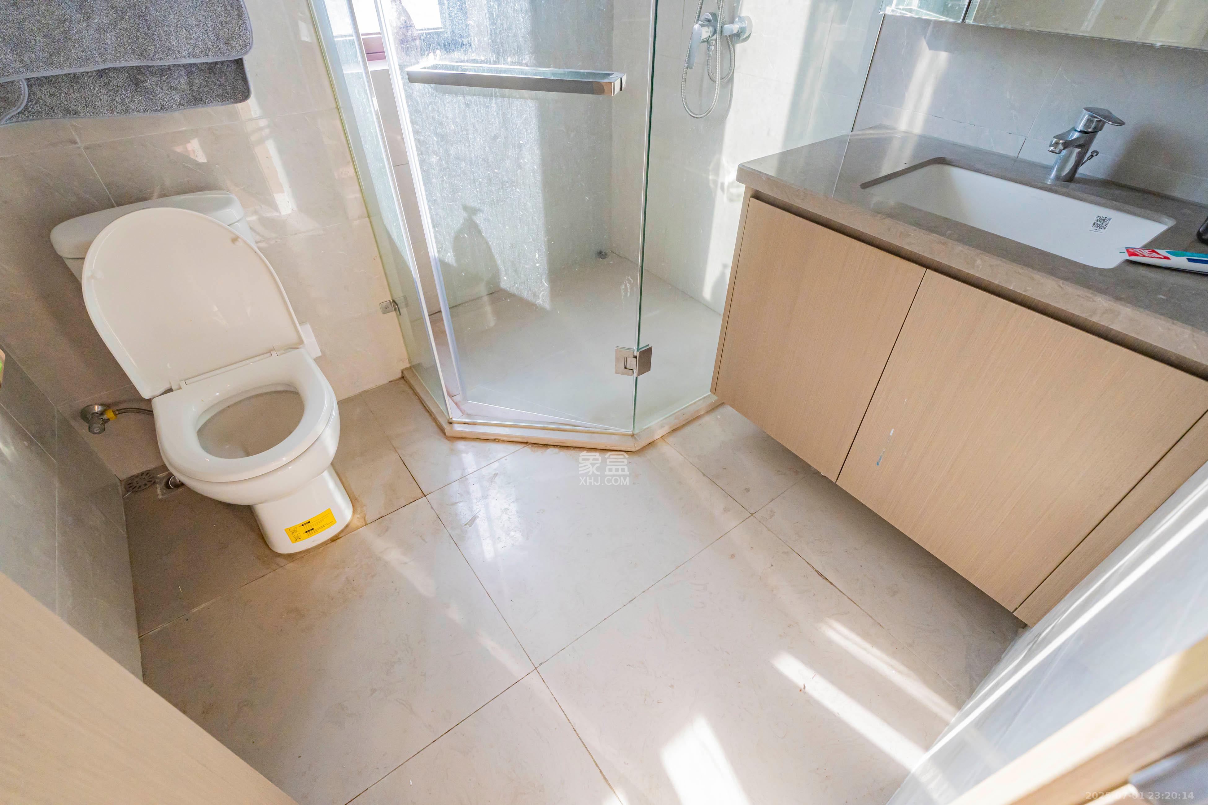 国润月湖郡 3室2厅2卫 168.0万 国润月湖郡 3室2厅2卫 168.0万卫生间