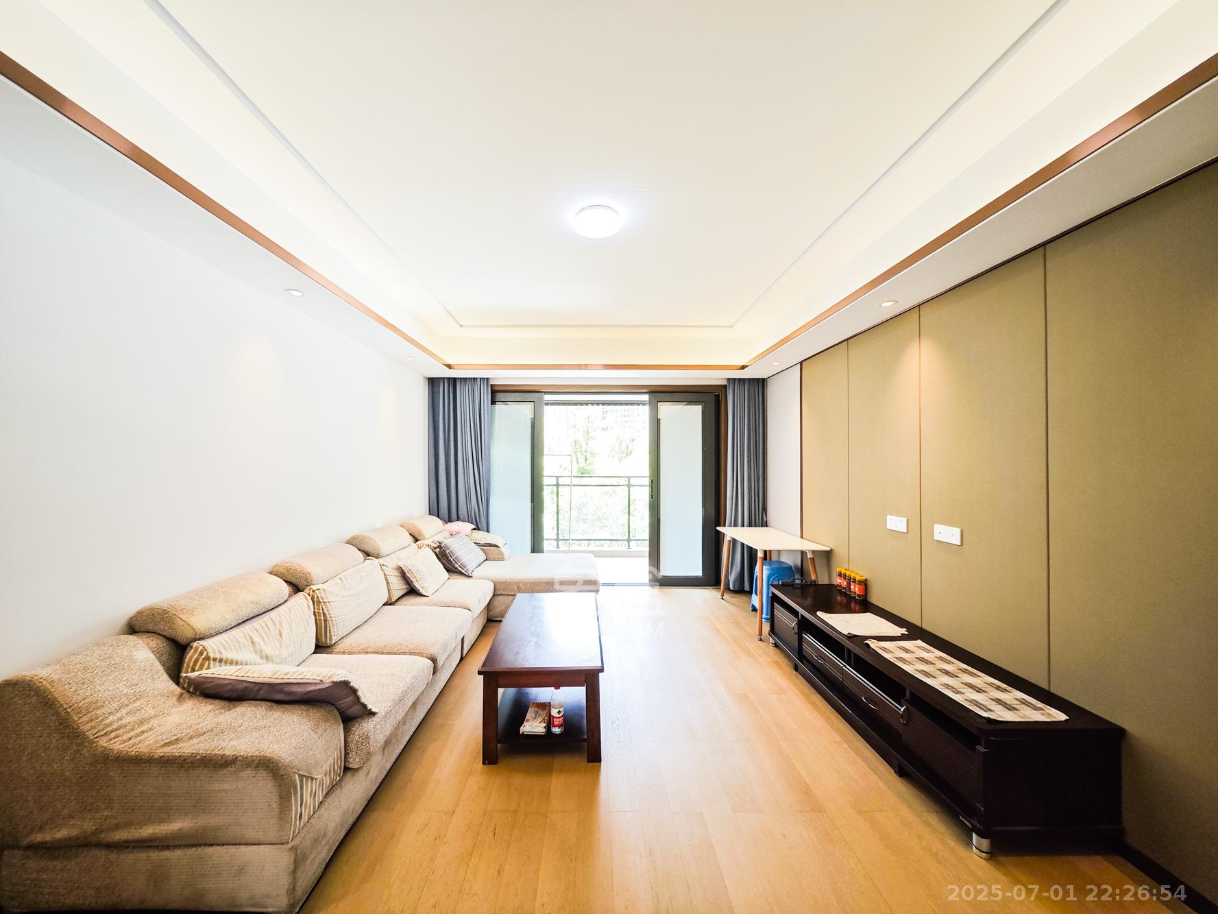 长沙万境潇湘 4室2厅2卫 119.0万 长沙万境潇湘 4室2厅2卫 119.0万客厅