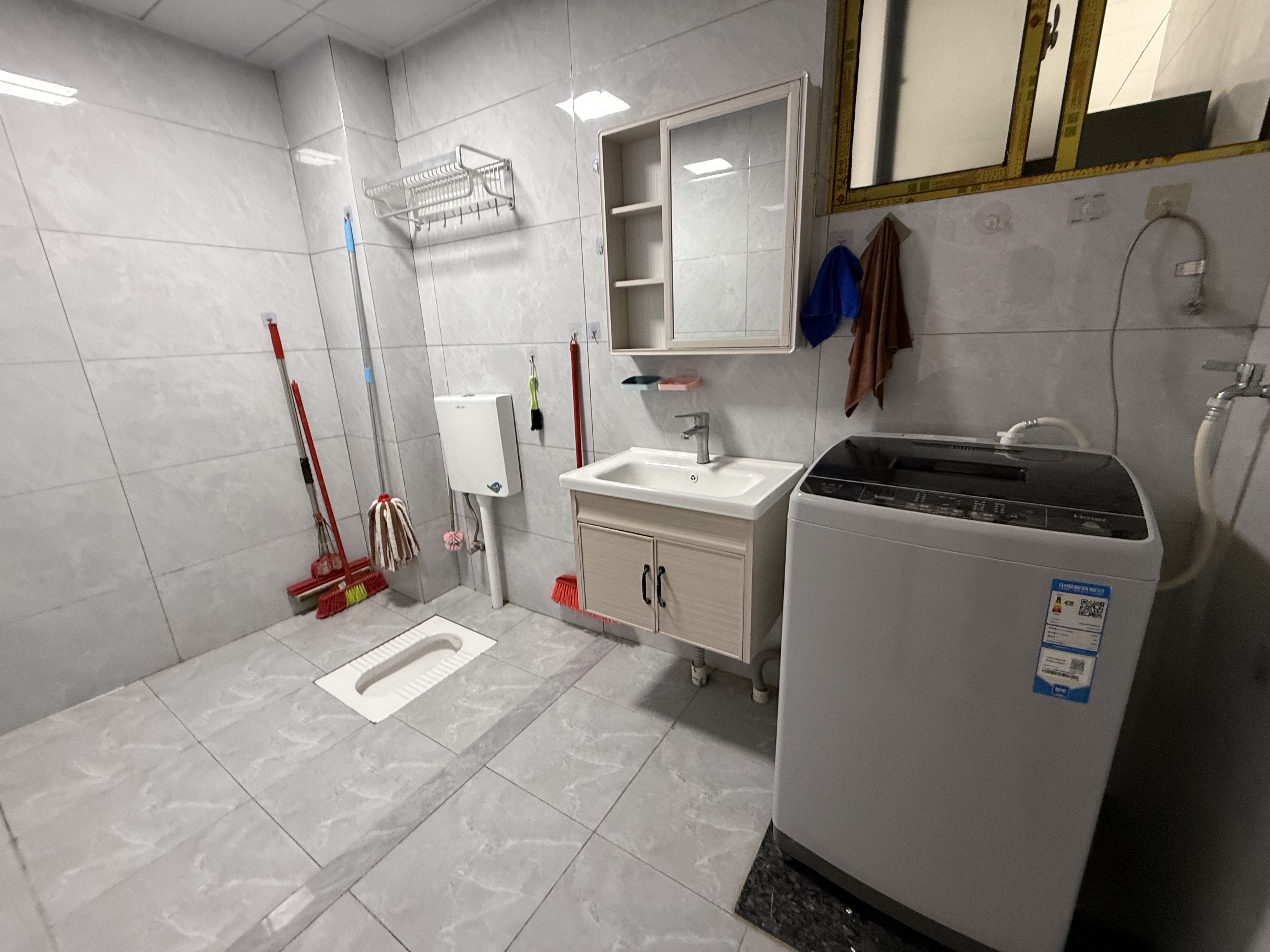 御笔华章 3室2厅2卫 2300.0元/月 御笔华章 3室2厅2卫 2300.0元/月室内图