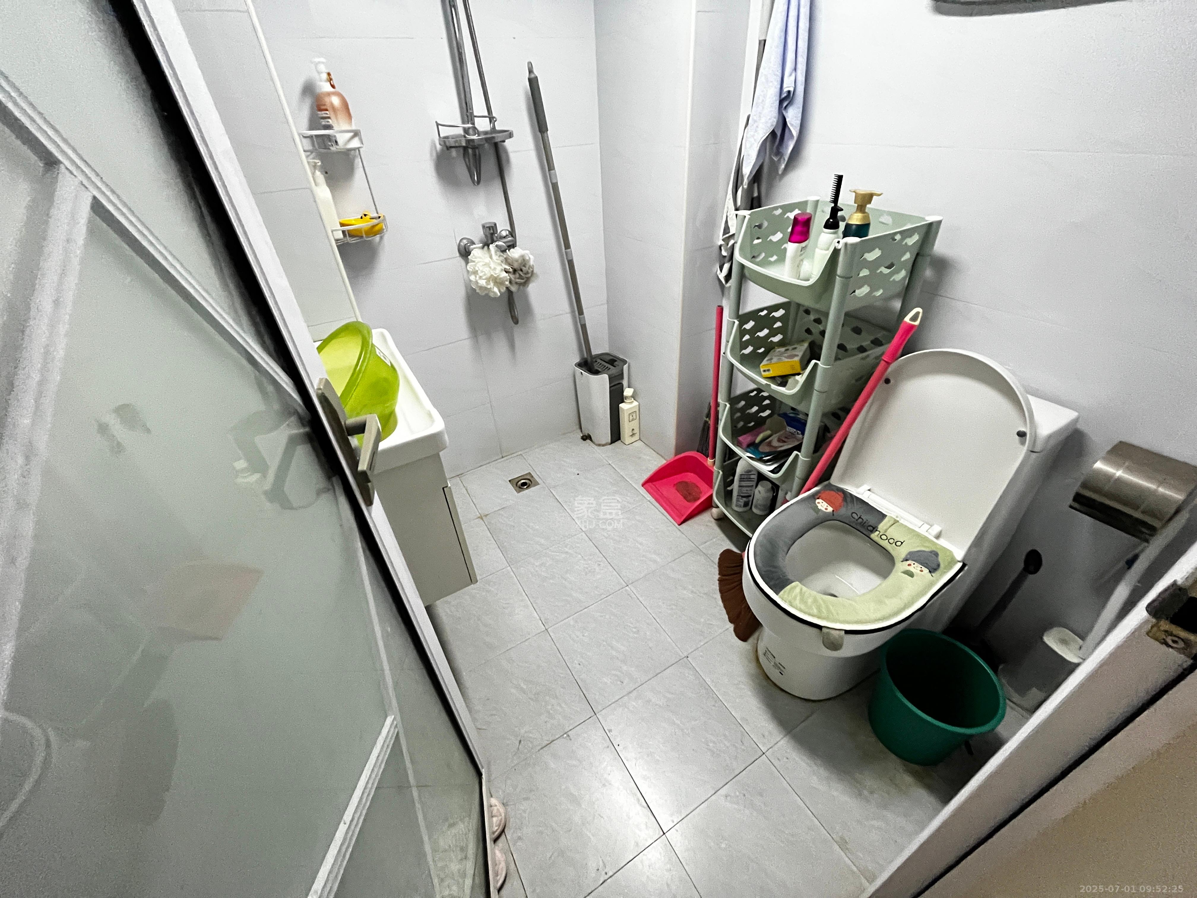 裕天国际商汇中心 3室0厅0卫 1500.0元/月 裕天国际商汇中心 3室0厅0卫 1500.0元/月室内图