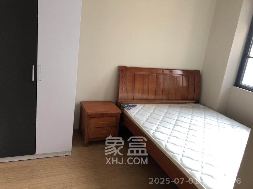 麓谷小镇  3室2厅1卫   2500.00元/月室内图