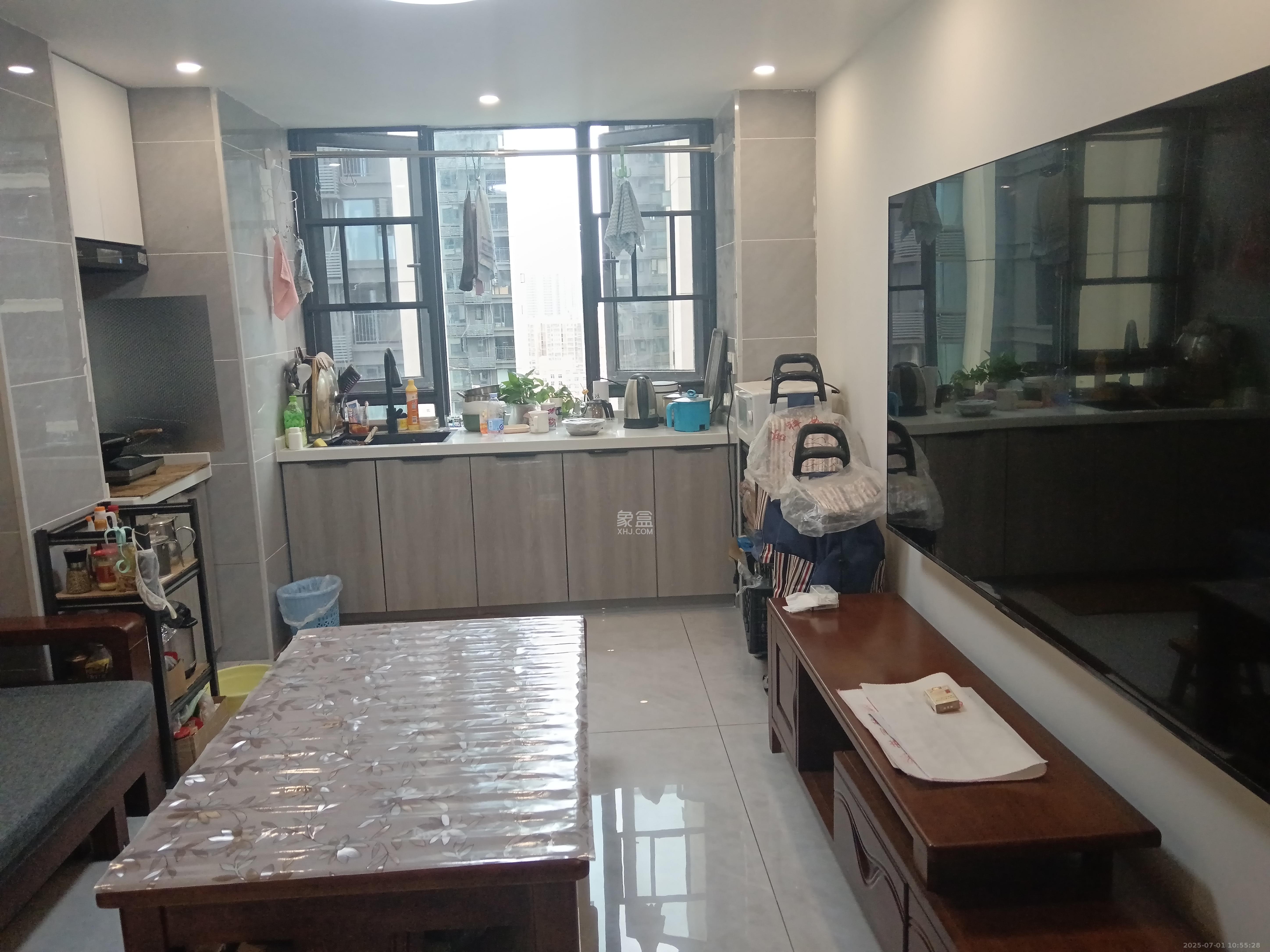 卓越伊景苑 2室1厅1卫 2000.0元/月 卓越伊景苑 2室1厅1卫 2000.0元/月室内图