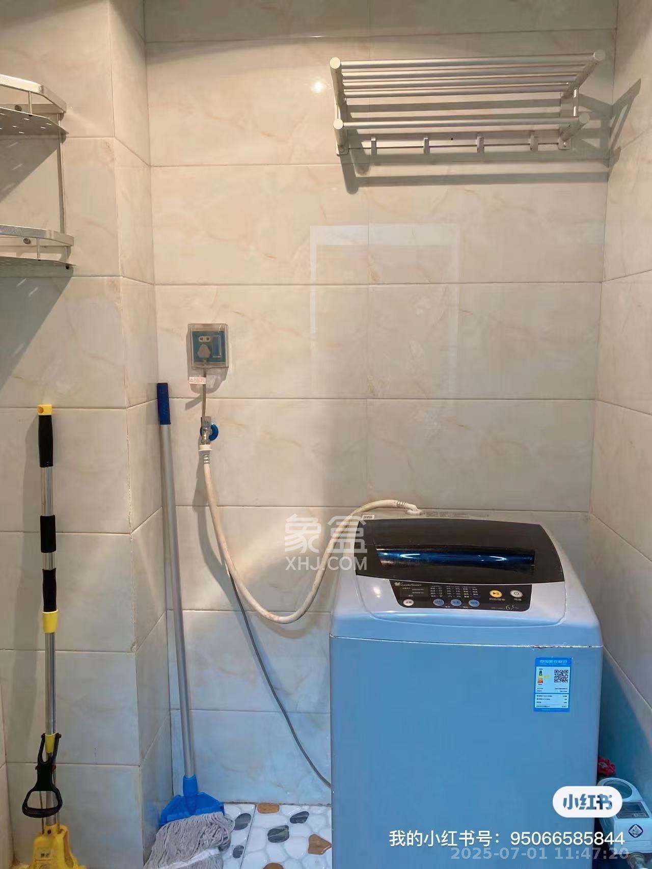 万坤图财富广场 1室1厅1卫 1400.0元/月 万坤图财富广场 1室1厅1卫 1400.0元/月室内图