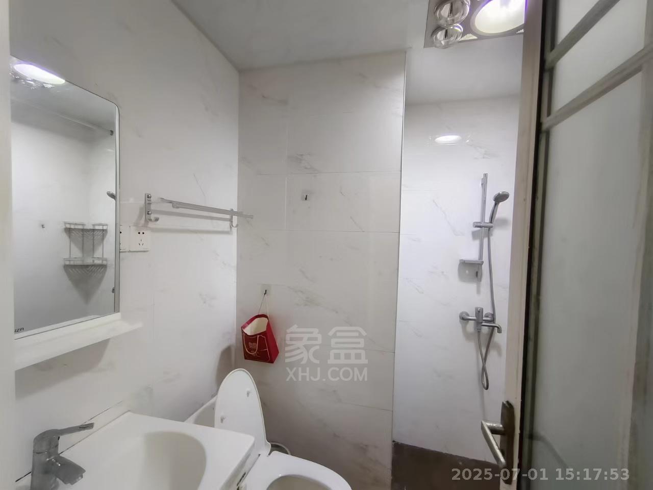 文艺复兴(未来城) 1室1厅1卫 1200.0元/月 文艺复兴(未来城) 1室1厅1卫 1200.0元/月室内图