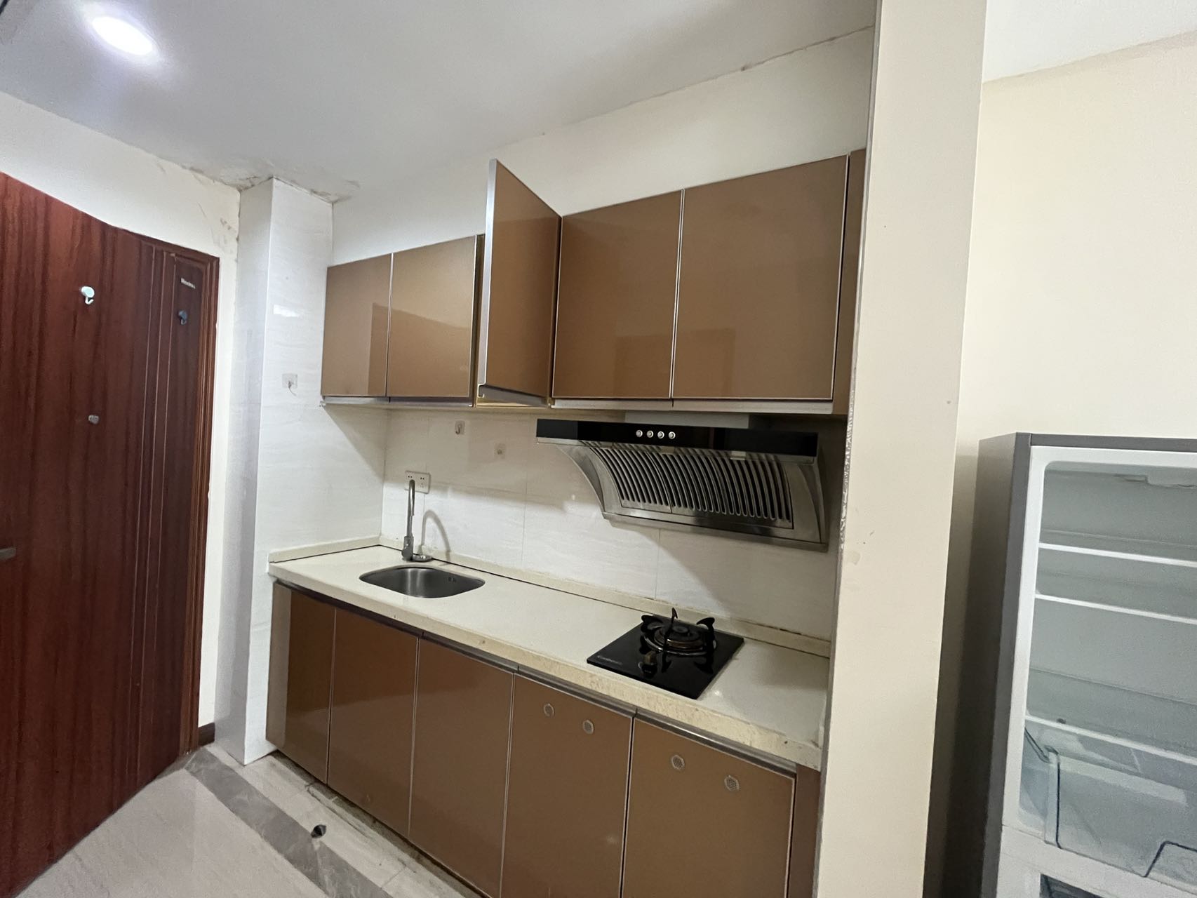 中国城星悦居  1室1厅1卫    2000.0元/月 中国城星悦居  1室1厅1卫    2000.0元/月室内图