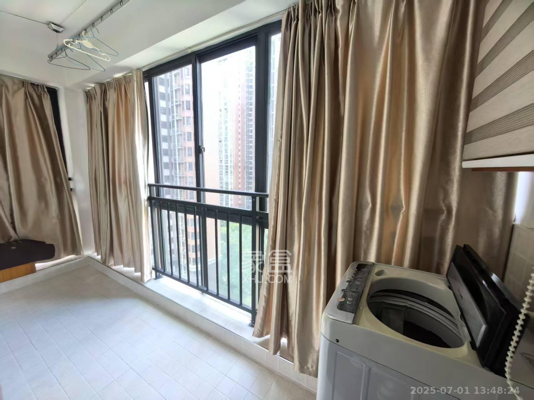 海拔东方 3室2厅2卫 2600.0元/月 海拔东方 3室2厅2卫 2600.0元/月室内图