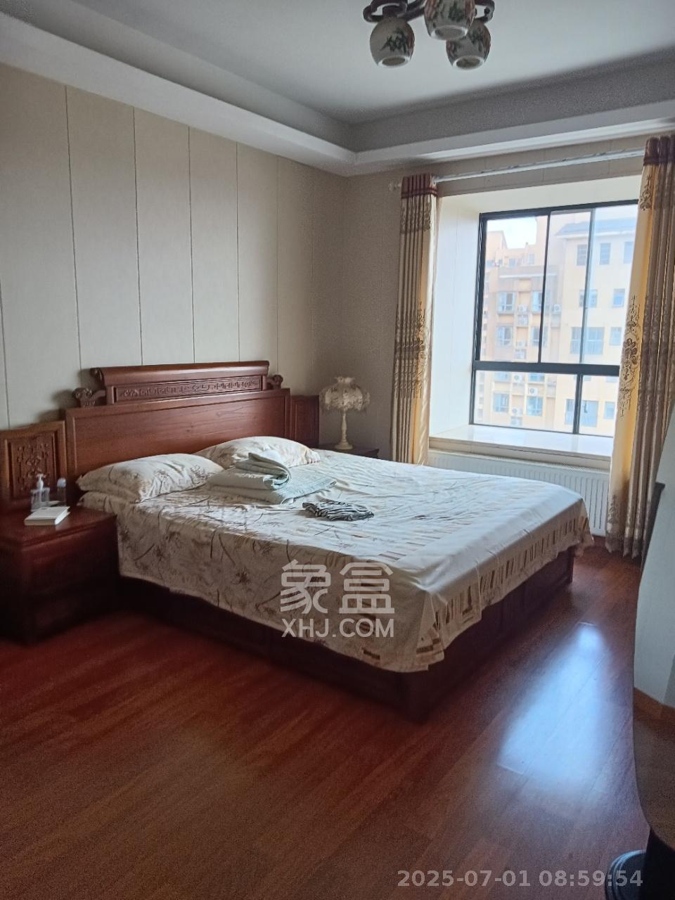 嘉华城（一期）  4室2厅2卫   3600.00元/月室内图