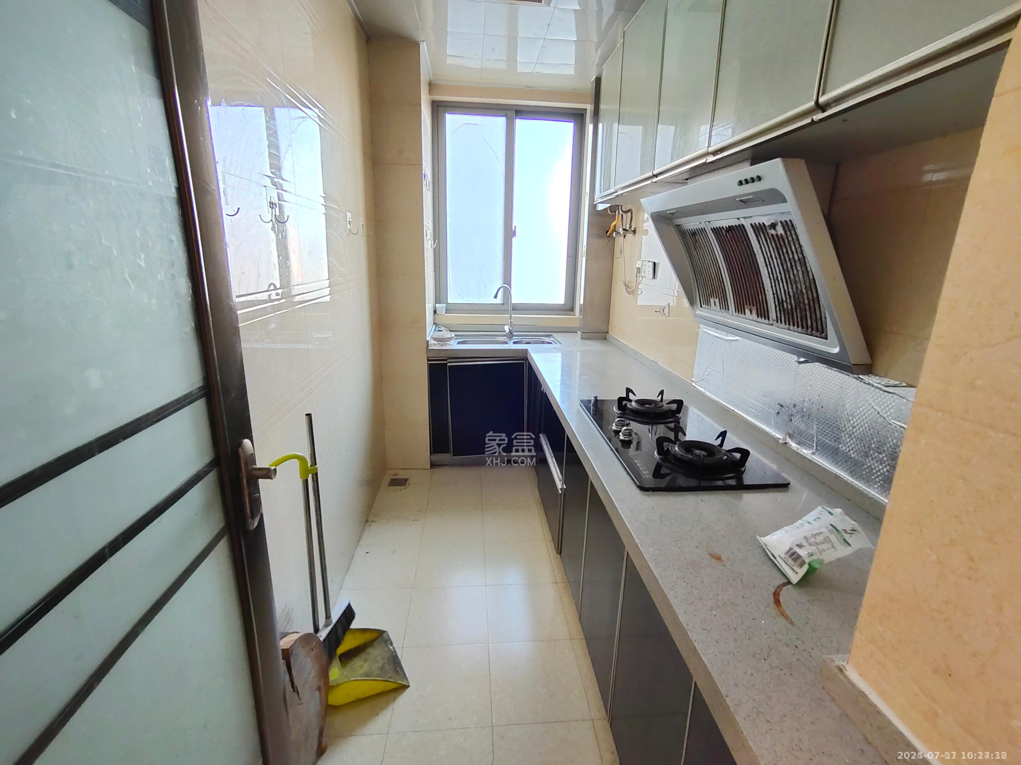 文化园三期 2室2厅1卫 1200.0元/月 文化园三期 2室2厅1卫 1200.0元/月室内图