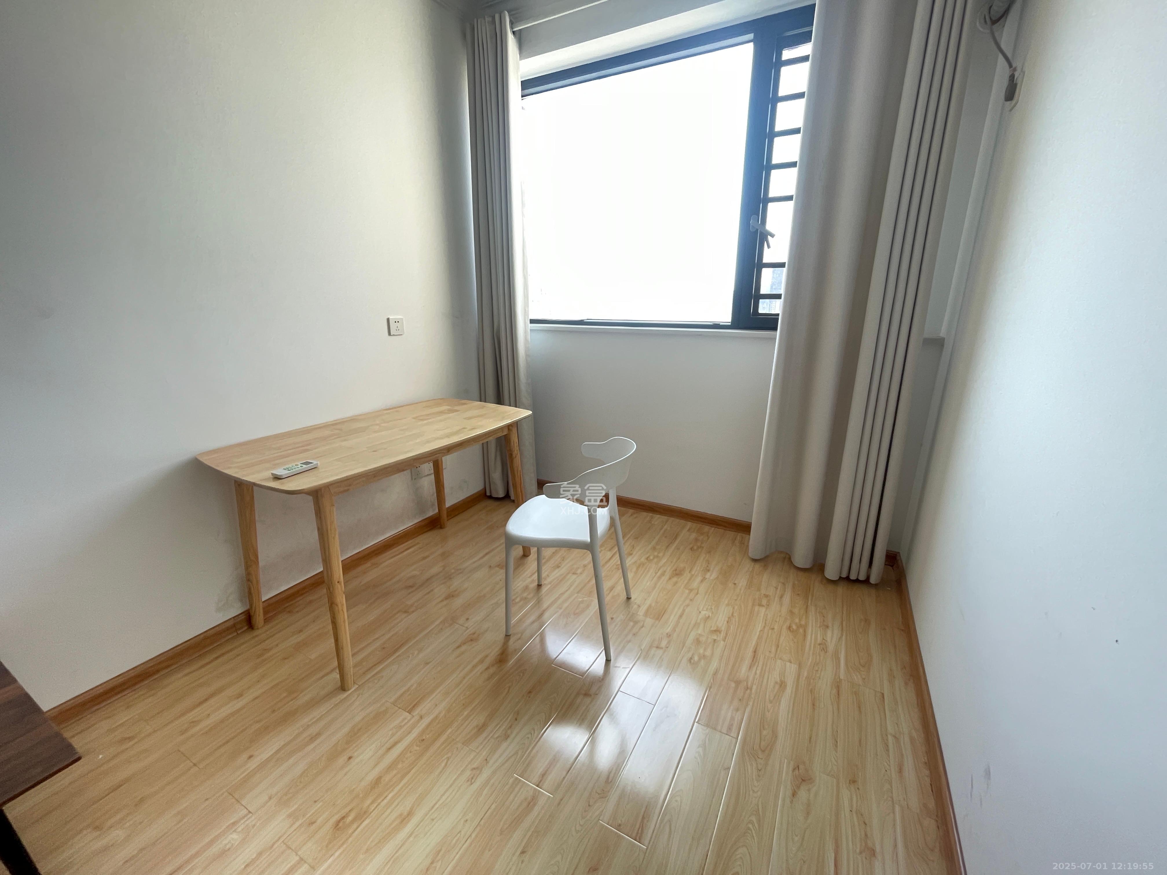 阳光丽城  2室1厅1卫   2600.00元/月室内图