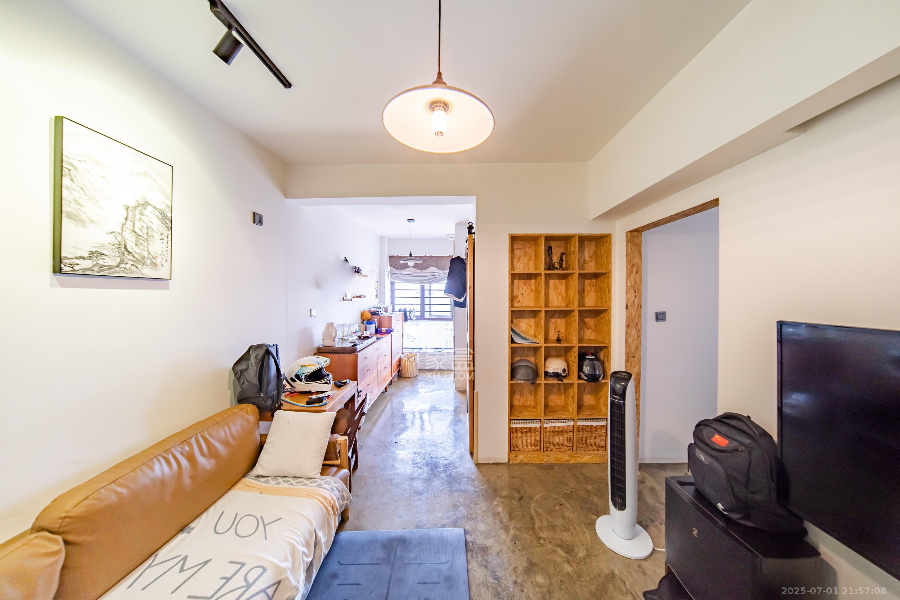 合能洋湖公馆 2室2厅1卫 39.8万 合能洋湖公馆 2室2厅1卫 39.8万客厅