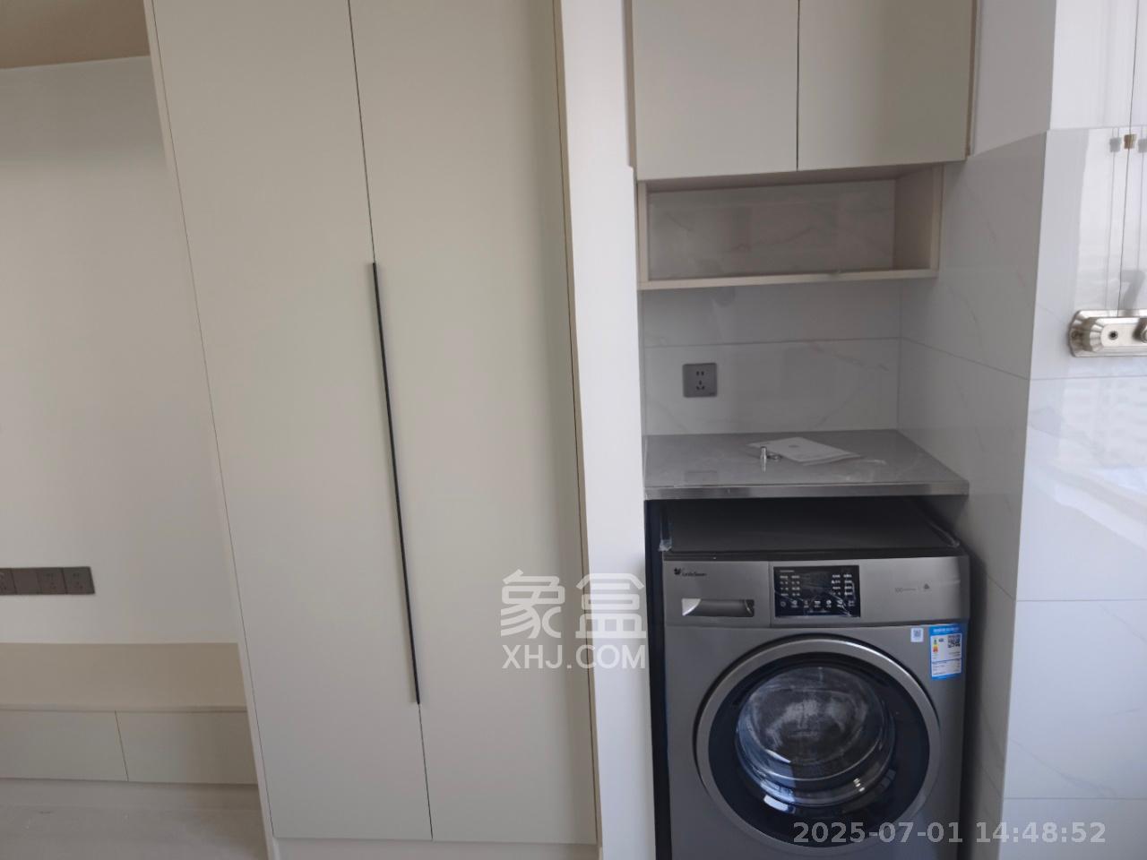 中海珑悦府  1室1厅0卫   1400.00元/月室内图